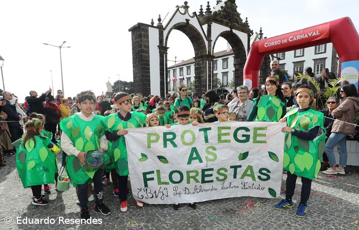 Galeria fotográfica do Corso de Carnaval em Ponta Delgada – Imagem 8