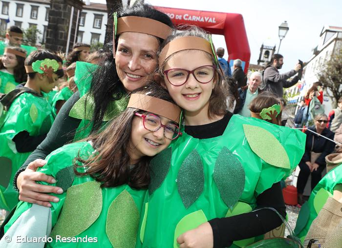 Galeria fotográfica do Corso de Carnaval em Ponta Delgada – Imagem 9