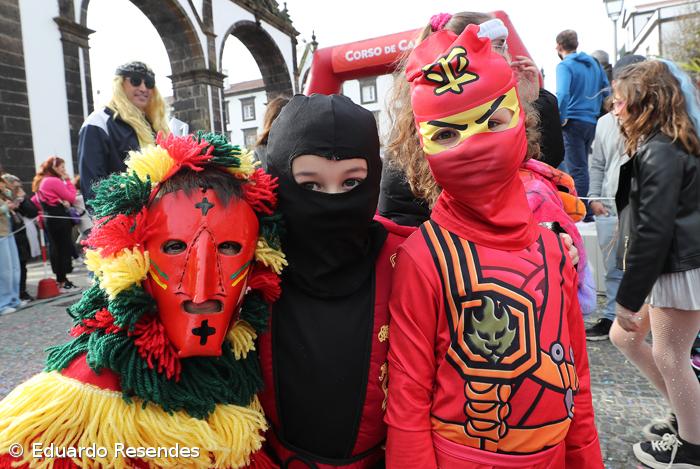 Galeria fotográfica do Corso de Carnaval em Ponta Delgada – Imagem 10