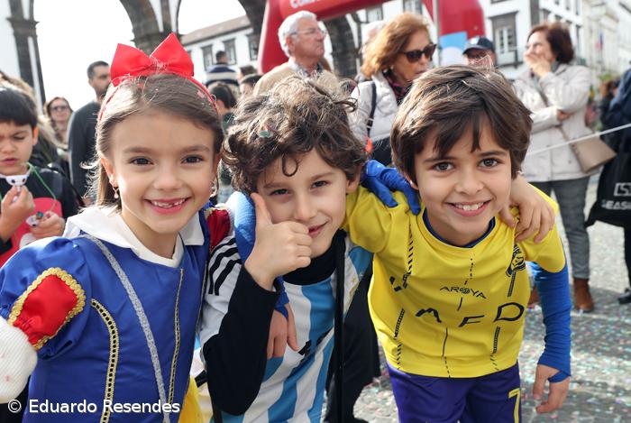 Galeria fotográfica do Corso de Carnaval em Ponta Delgada – Imagem 13