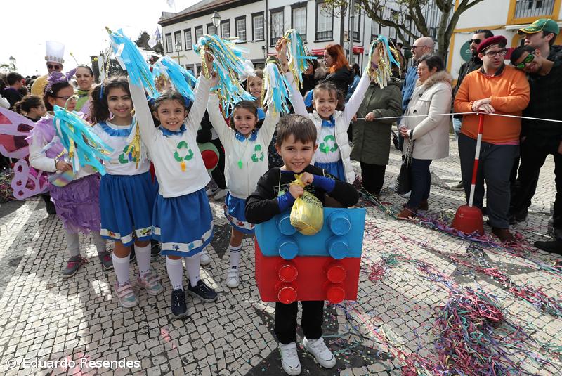 Galeria fotográfica do Corso de Carnaval em Ponta Delgada – Imagem 15