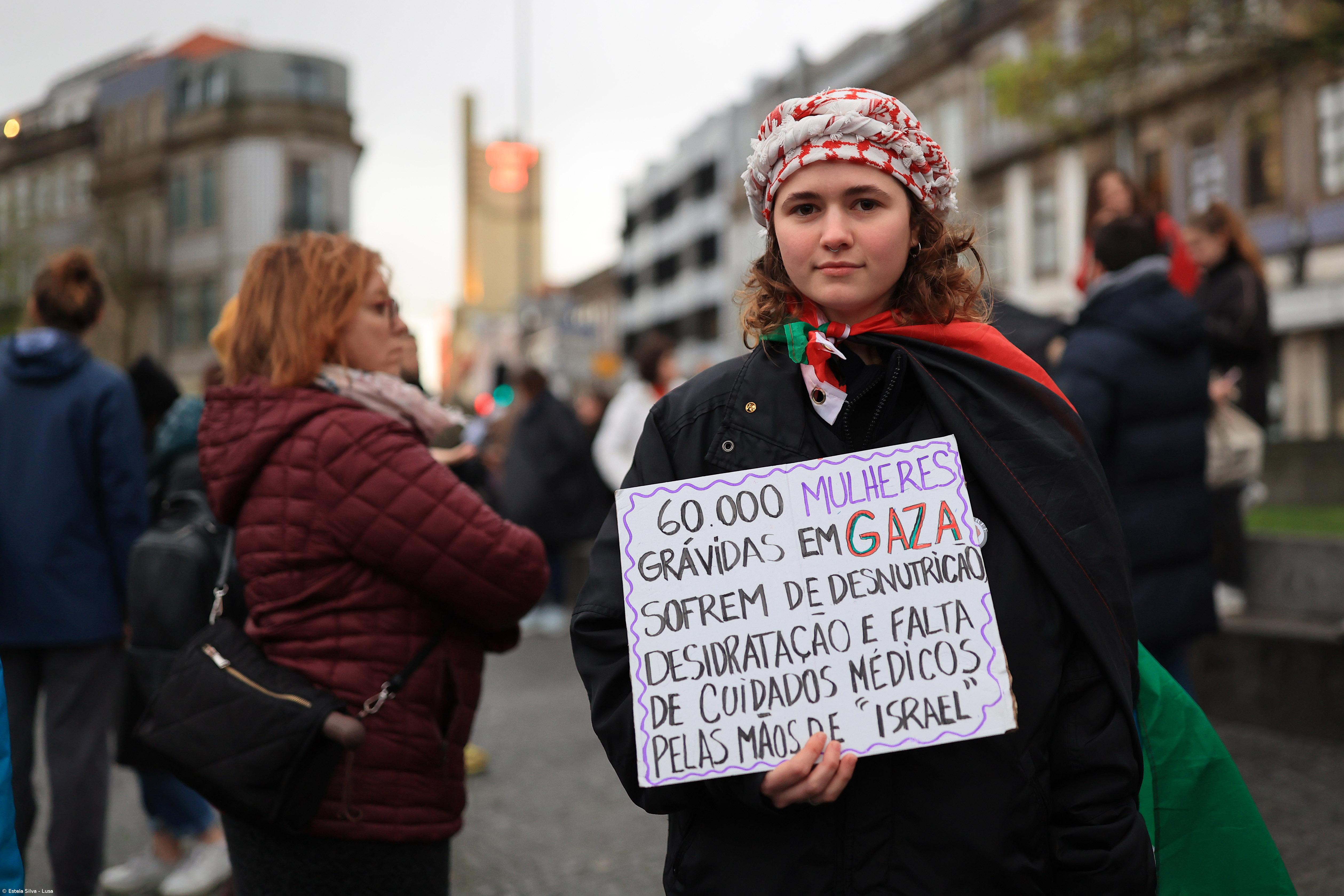 Mulheres em todo o mundo levantaram a voz pela igualdade e contra a violência – Imagem 1