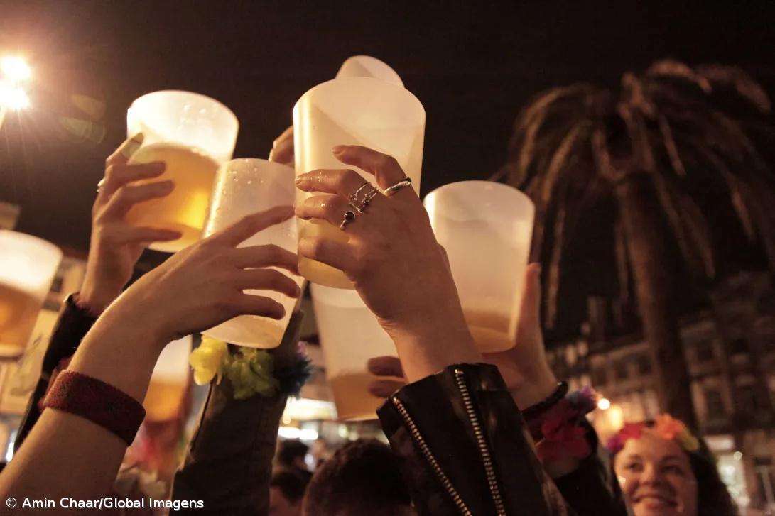 PSP alerta estudantes para consumo excessivo de álcool e drogas em viagens de finalistas – Imagem 1