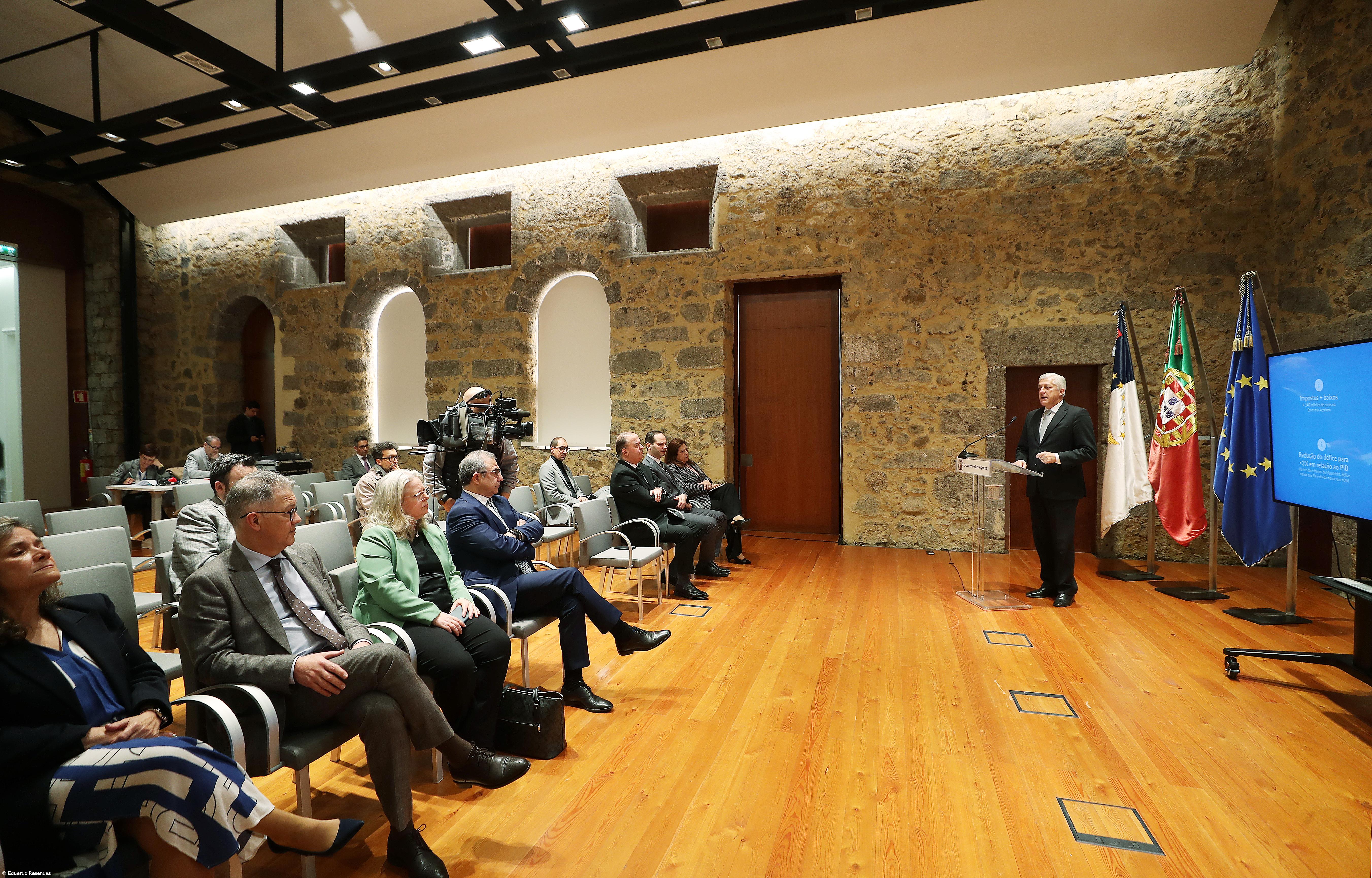 Açores tiveram défice em 2023 ao contrário do país – Imagem 1