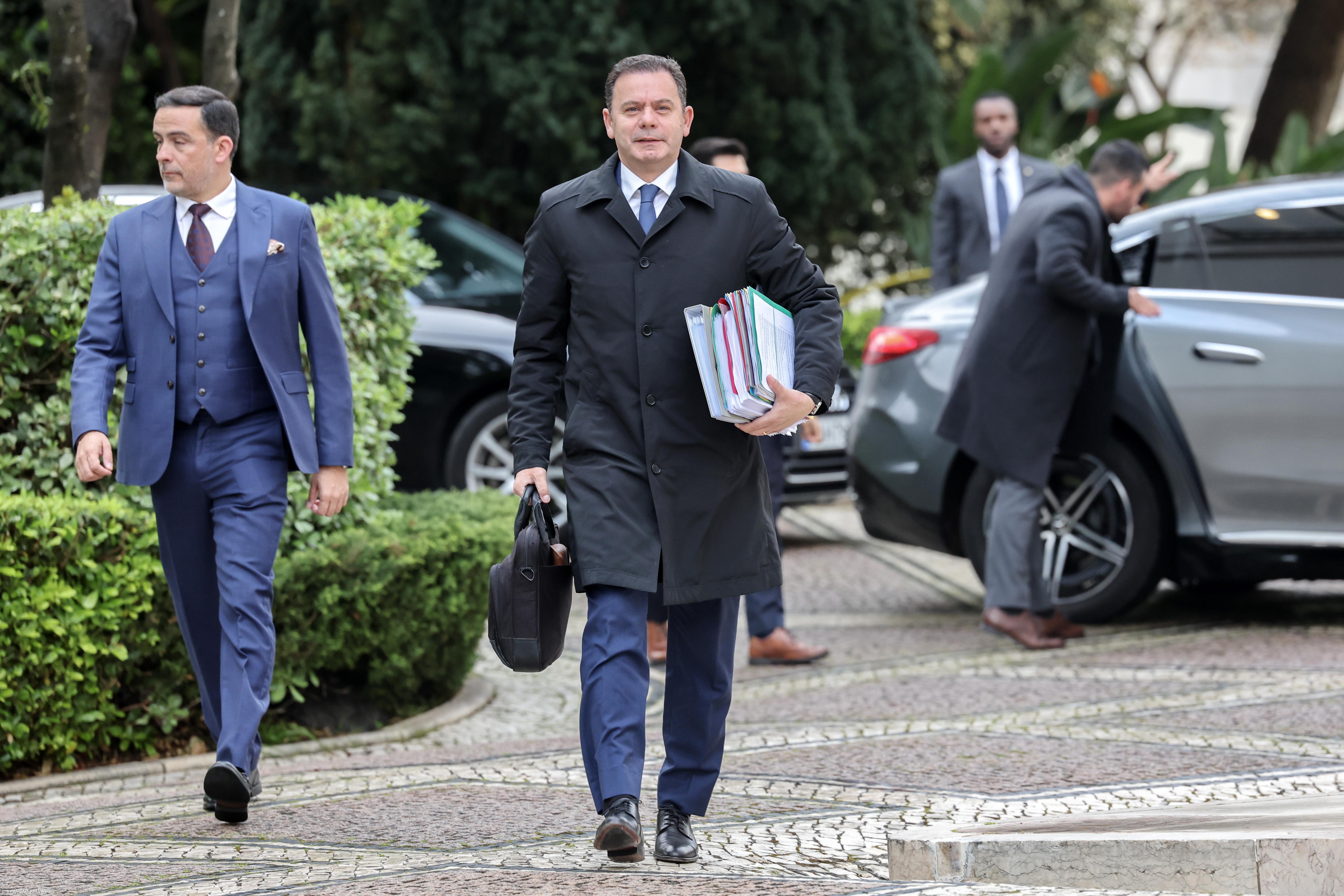 Luís Montenegro admite financiamento público para comunicação social  – Imagem 1