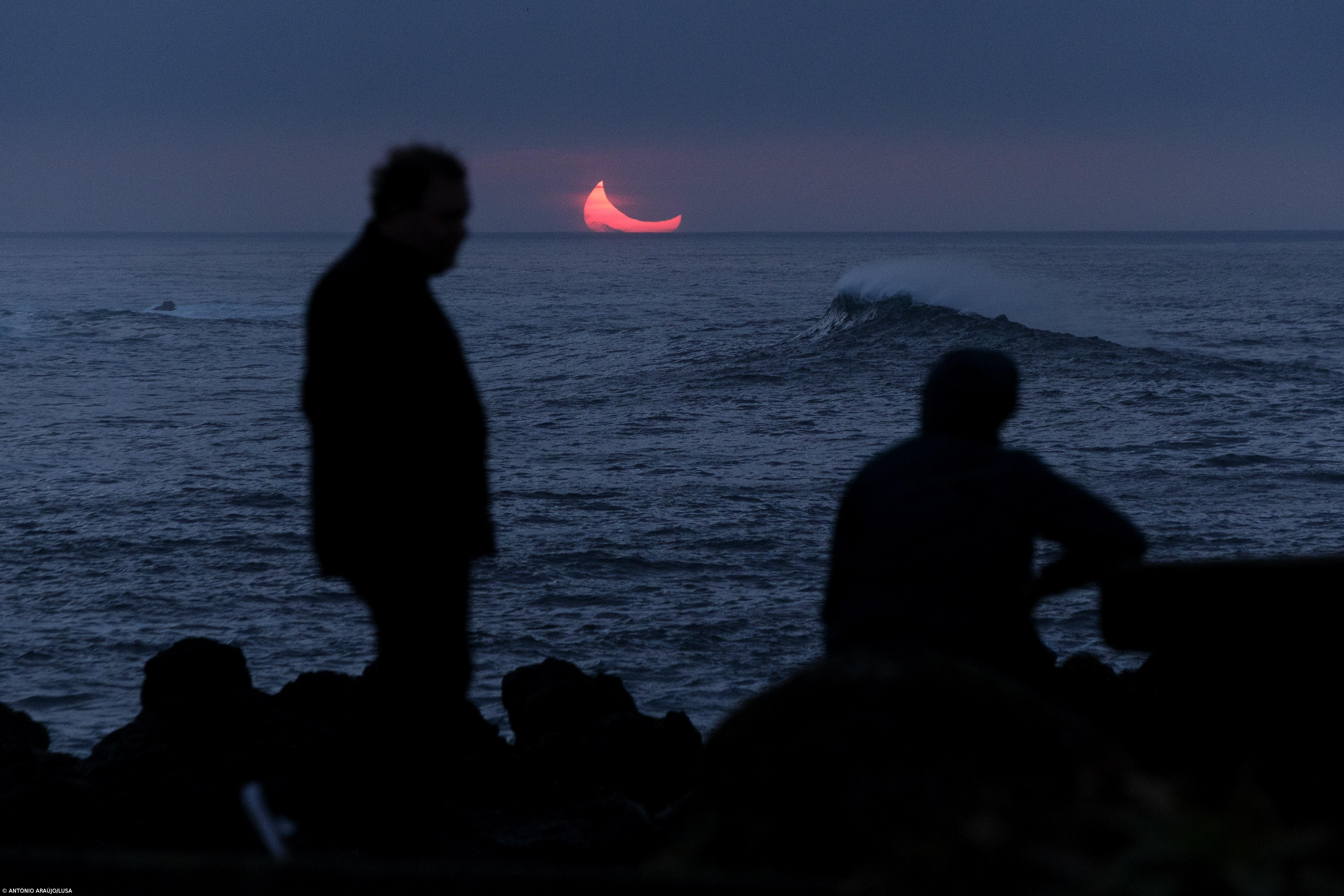 Eclipse solar parcial visto da ilha Terceira – Imagem 5