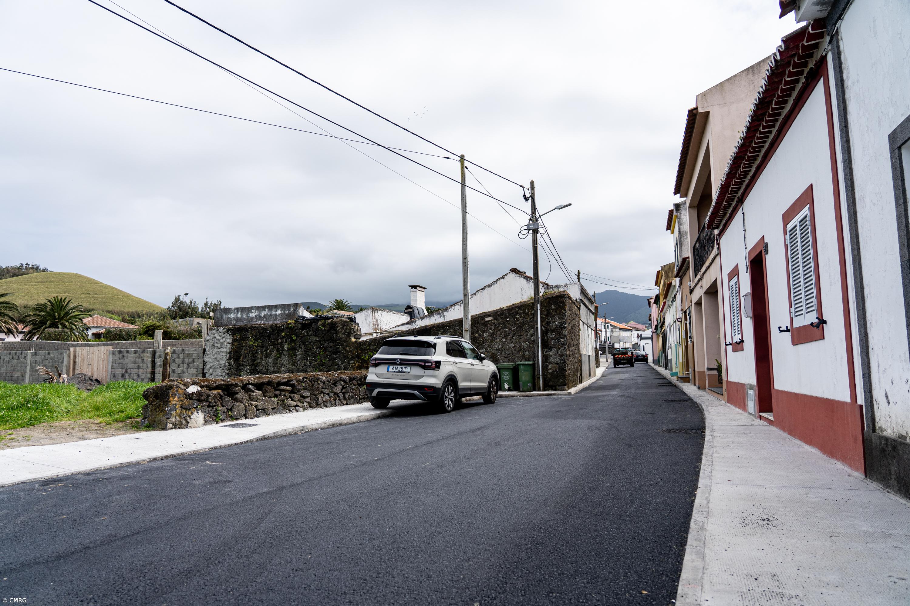 Câmara Municipal da Ribeira Grande conclui intervenção em rua da Ribeirinha – Imagem 2