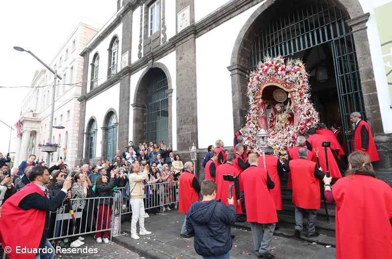 D. Myron Cotta desafia famílias serem “mestras e peregrinas” da oração – Imagem 1