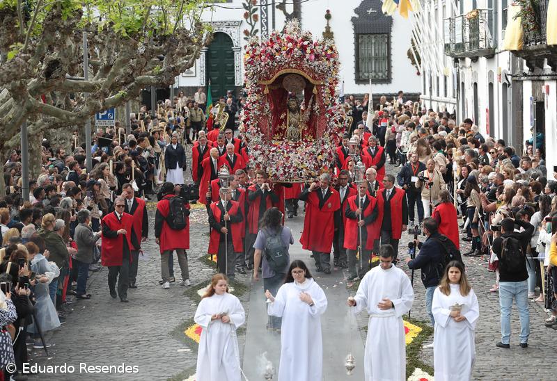 D. Myron Cotta desafia famílias serem “mestras e peregrinas” da oração – Imagem 5