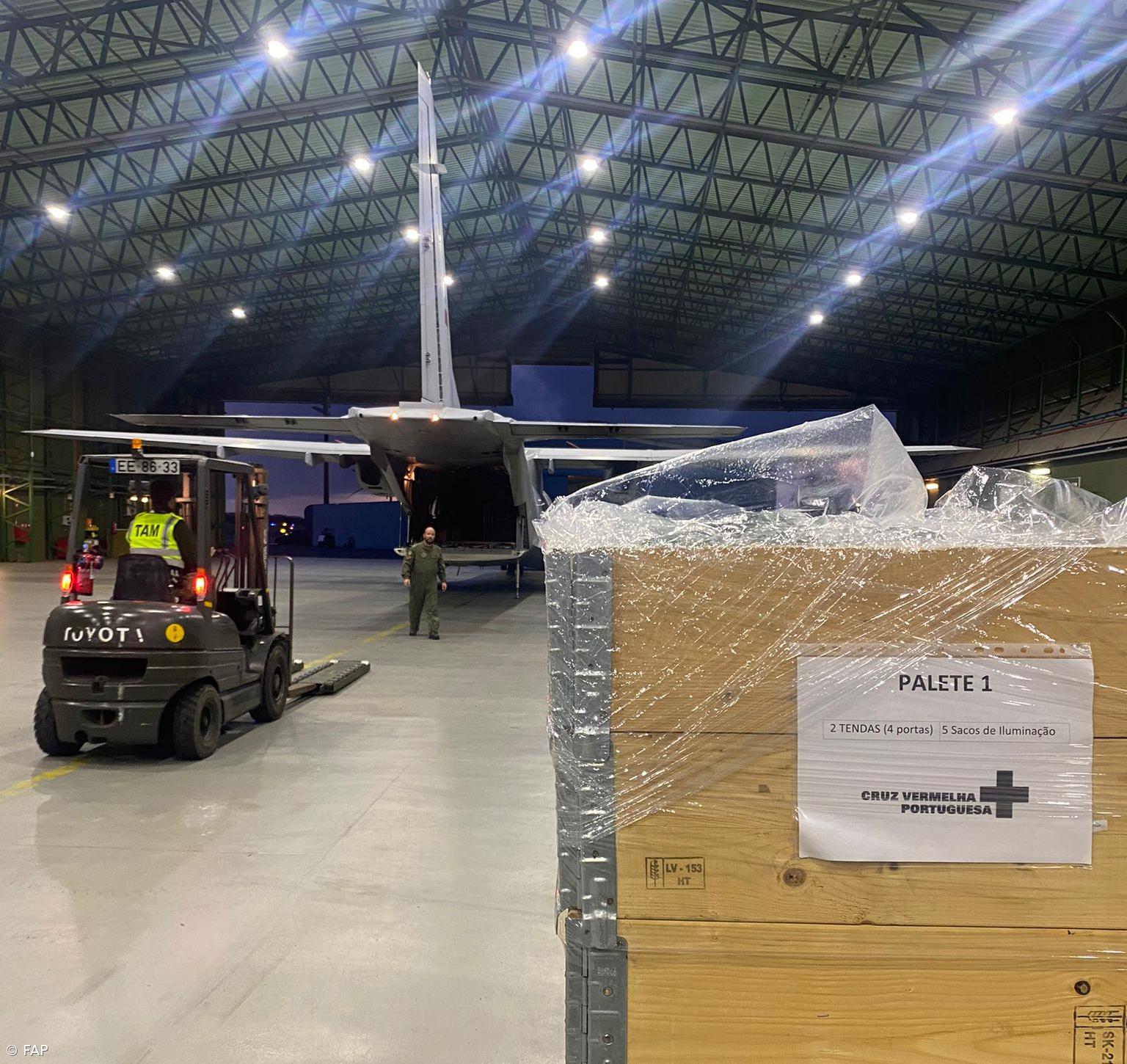 Força Aérea transporta Posto Médico Avançado da Cruz Vermelha para Ponta Delgada – Imagem 3