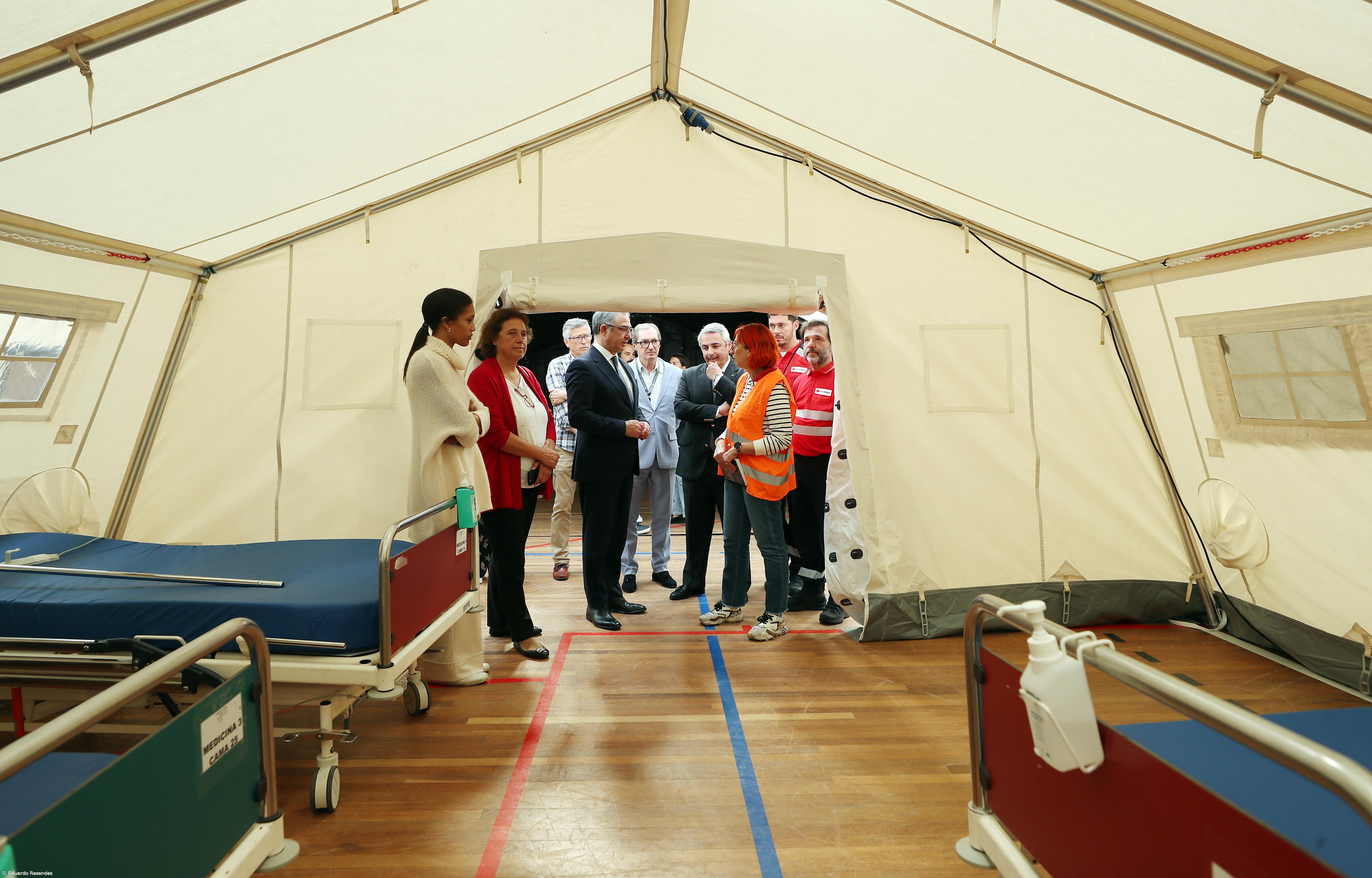 Instalação de hospital de campanha em Ponta Delgada continua a justificar-se – Imagem 1