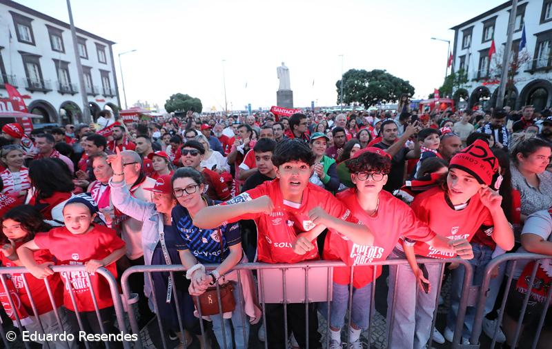 Santa Clara festeja nas Portas da Cidade o título de campeão da II Liga – Imagem 2