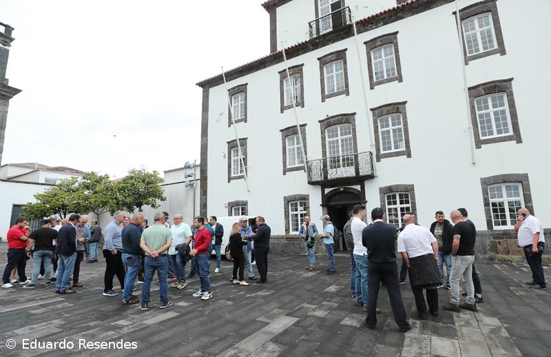 Condutores de transportes públicos manifestam-se em Ponta Delgada – Imagem 1