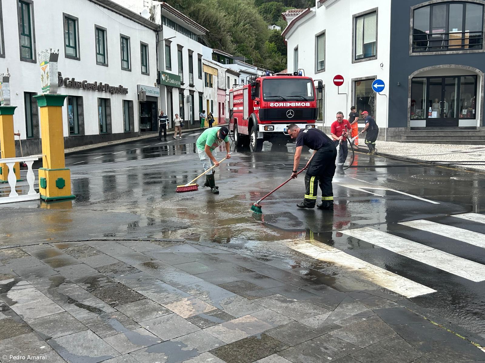 Chuva forte provoca cinco ocorrências no concelho da Povoação – Imagem 1