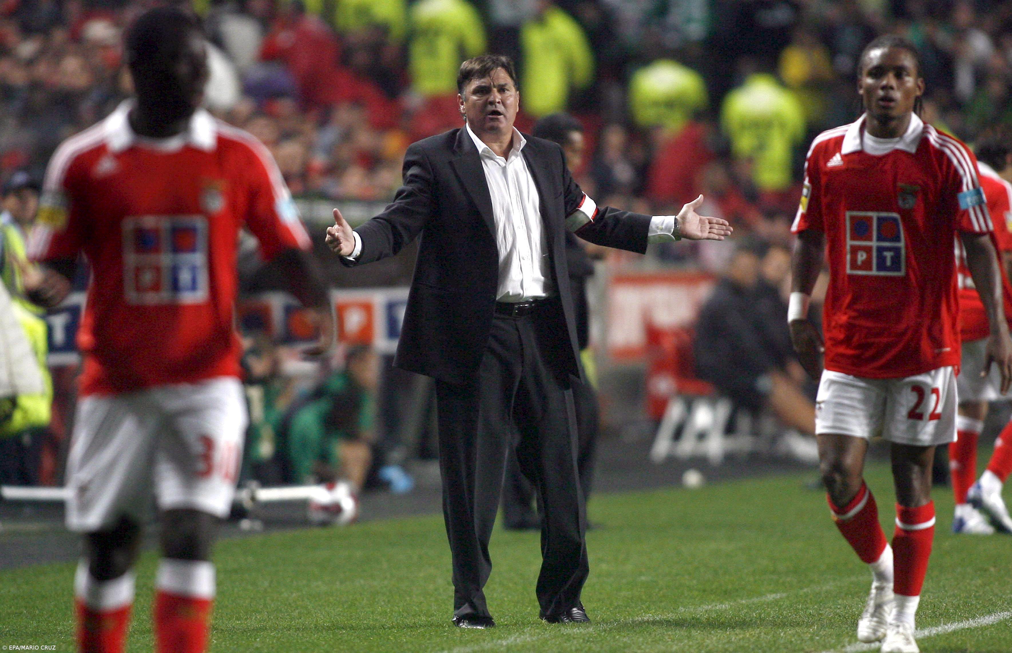 Camacho pede tempo "para construir uma grande equipa" – Imagem 1