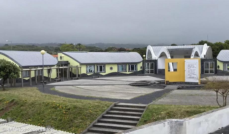 Escola Primária da Madalena no Pico encerra no próximo ano letivo por segurança – Imagem 1