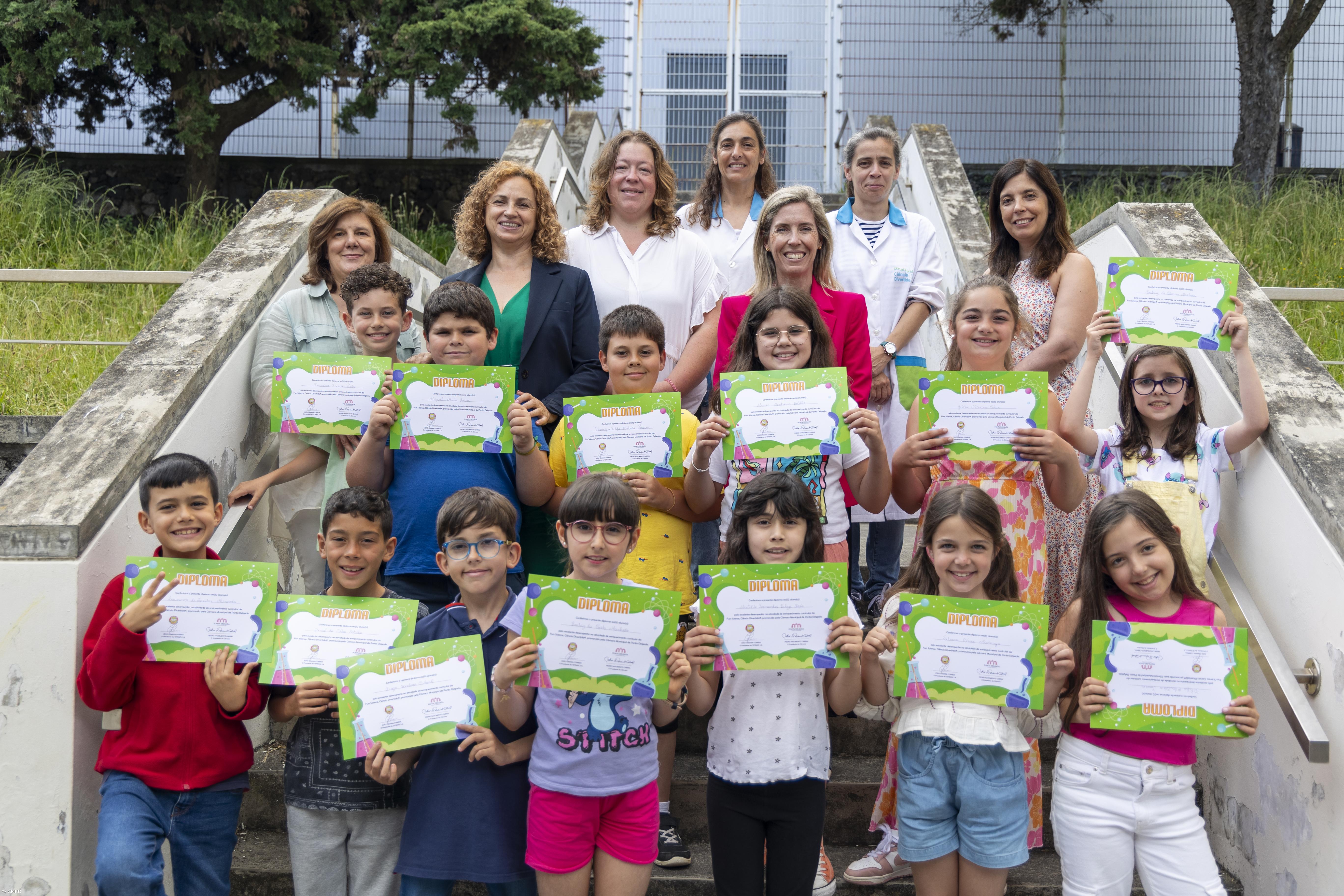 Autarquia de Ponta Delgada entrega prémios do programa “Ciência Divertida” – Imagem 1