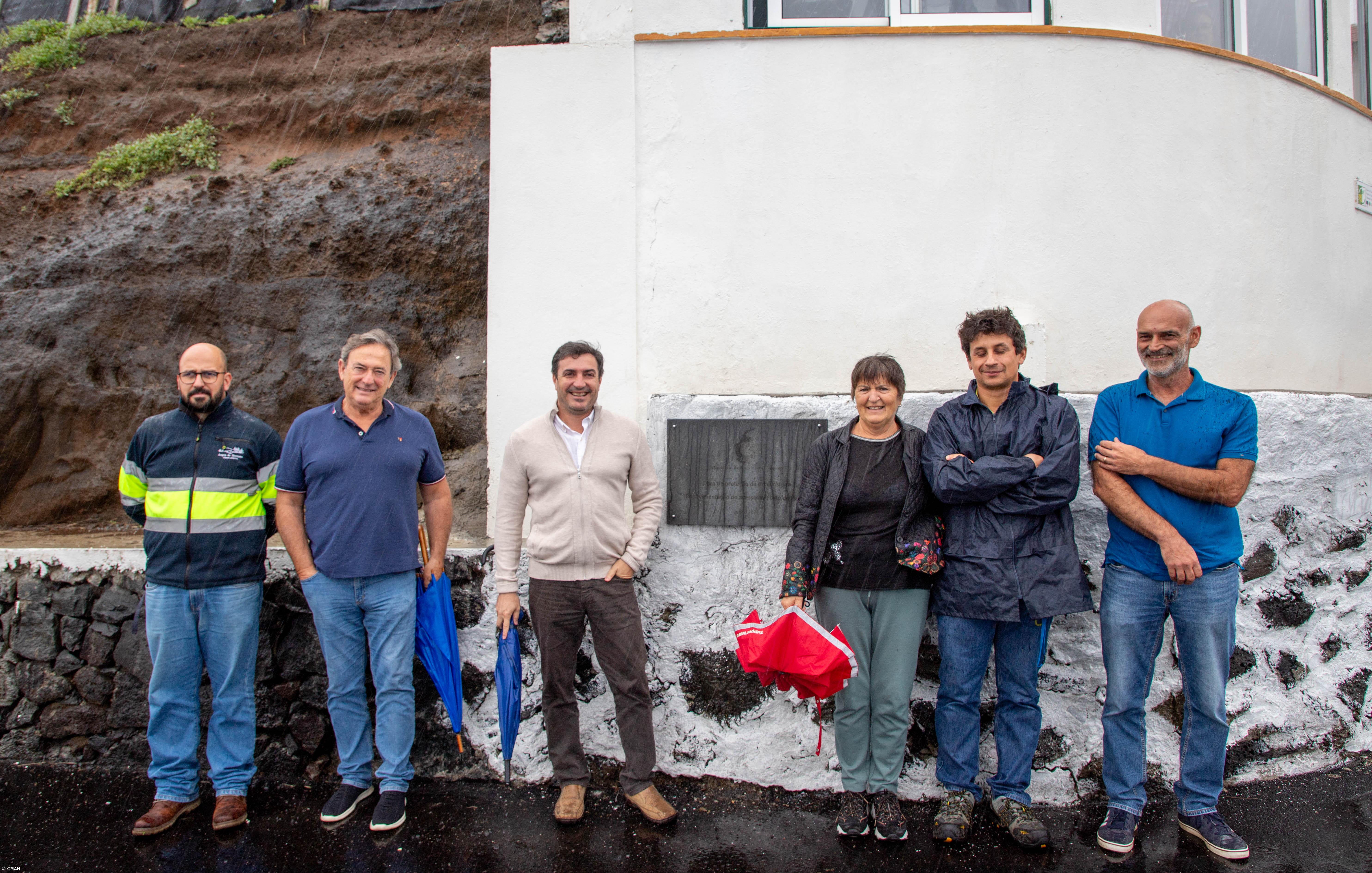Inaugurada repavimentação no acesso ao porto de pescas do Porto Judeu – Imagem 1