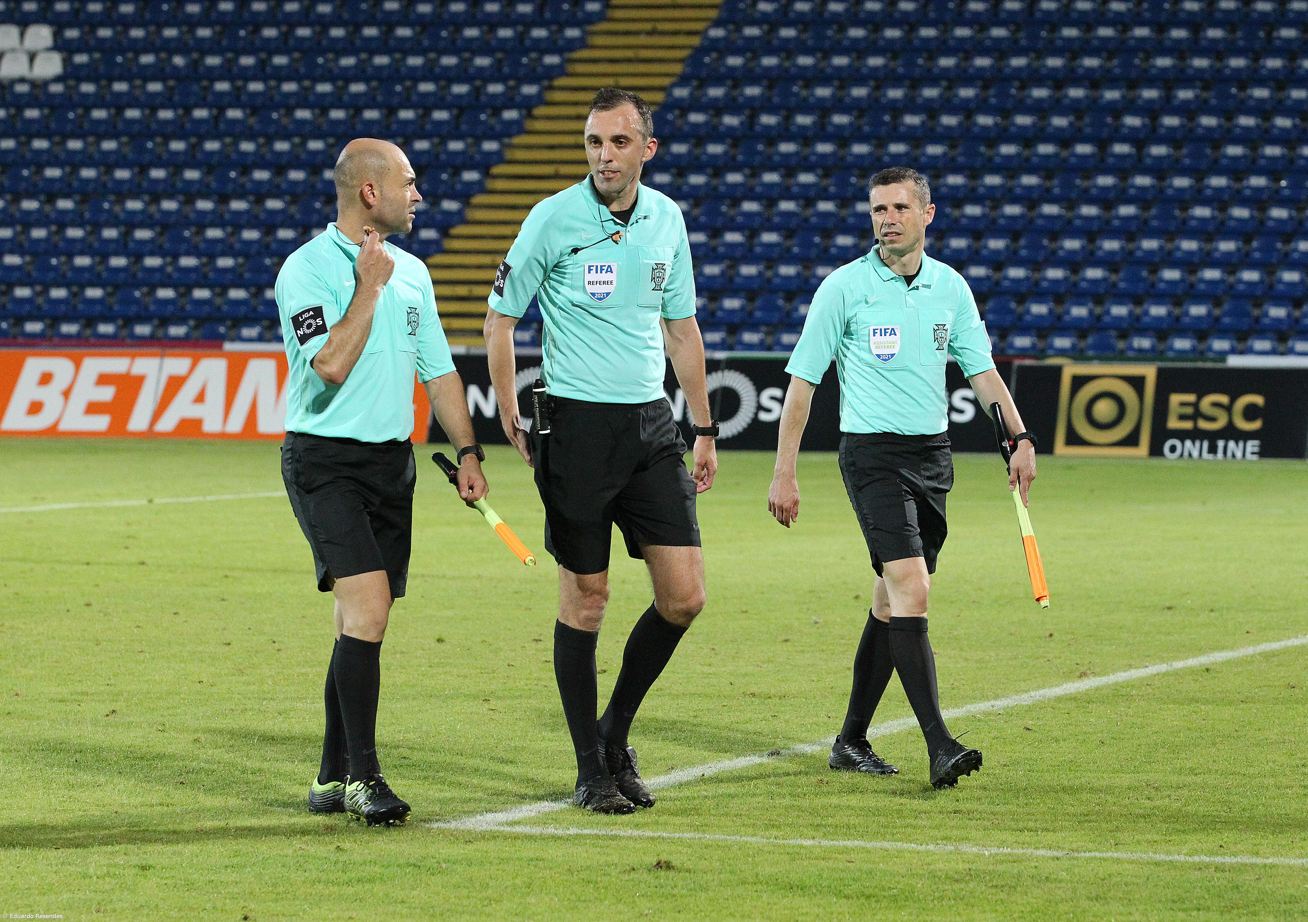 João Pinheiro foi o melhor árbitro português de futebol em 2023/24 – Imagem 1