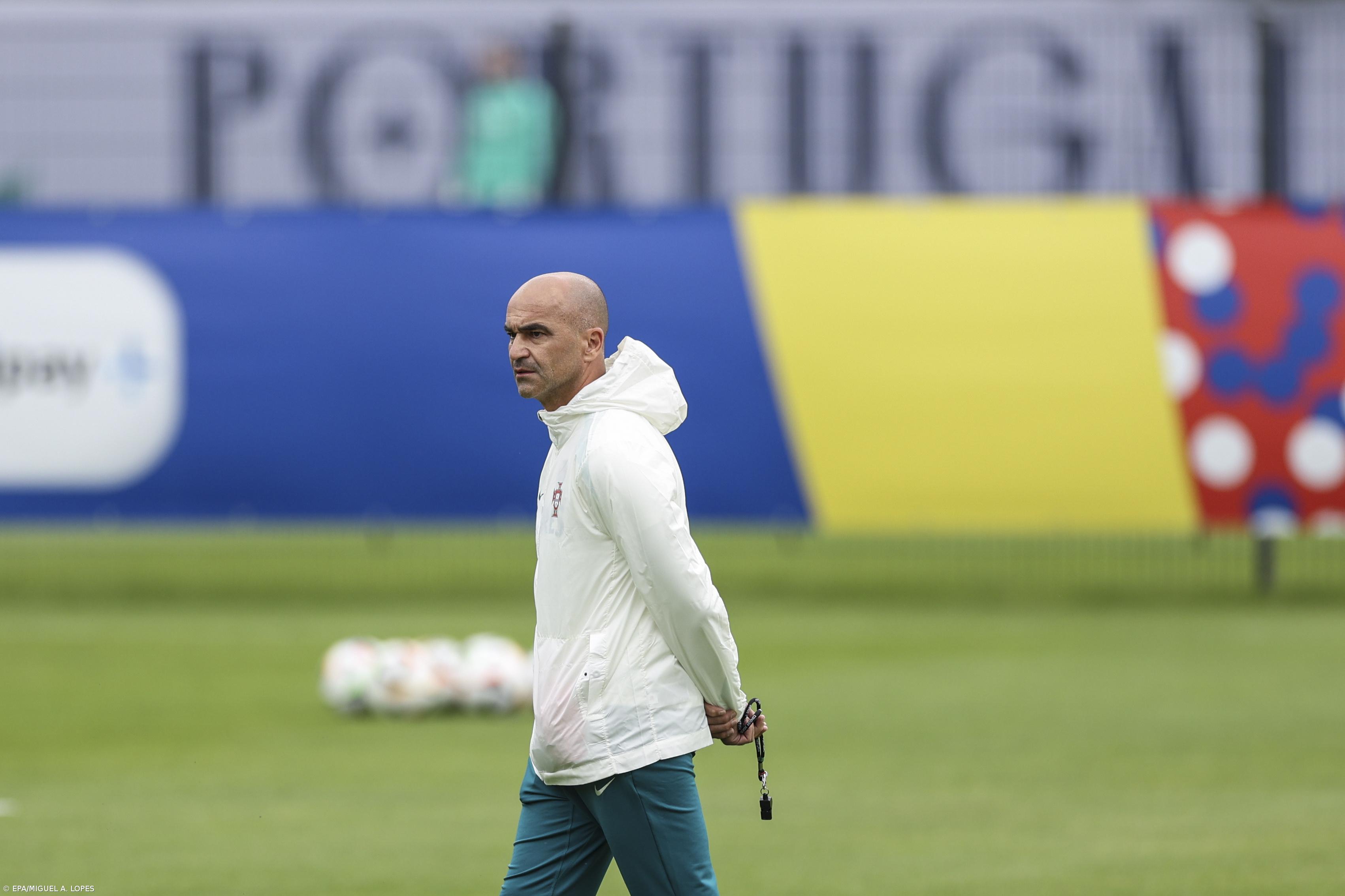 Selecionador de futebol Roberto Martínez divulga convocados a 08 de novembro – Imagem 1