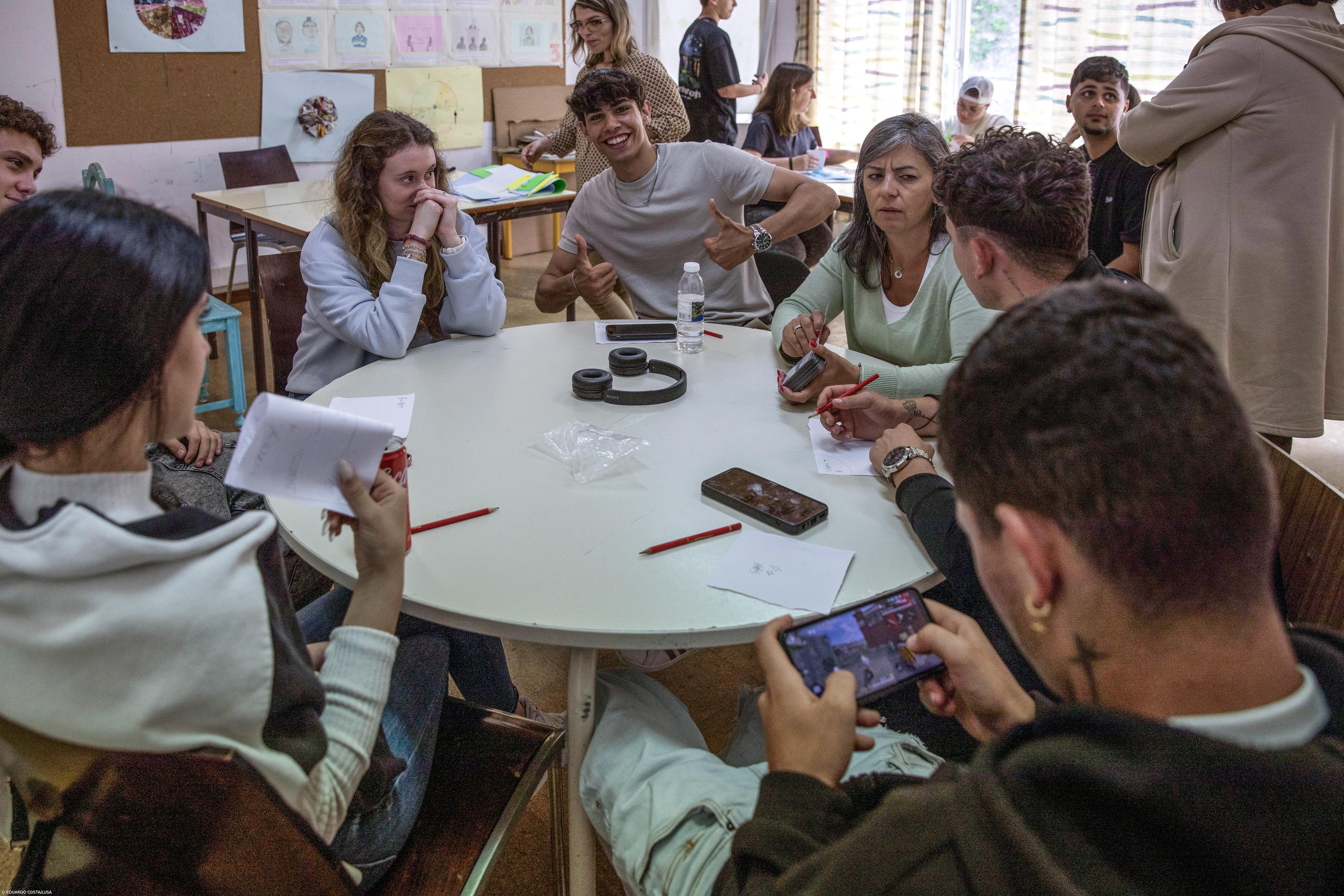 Uma em cada seis crianças açorianas da Ribeira Grande abandona ou falta à escola  – Imagem 1
