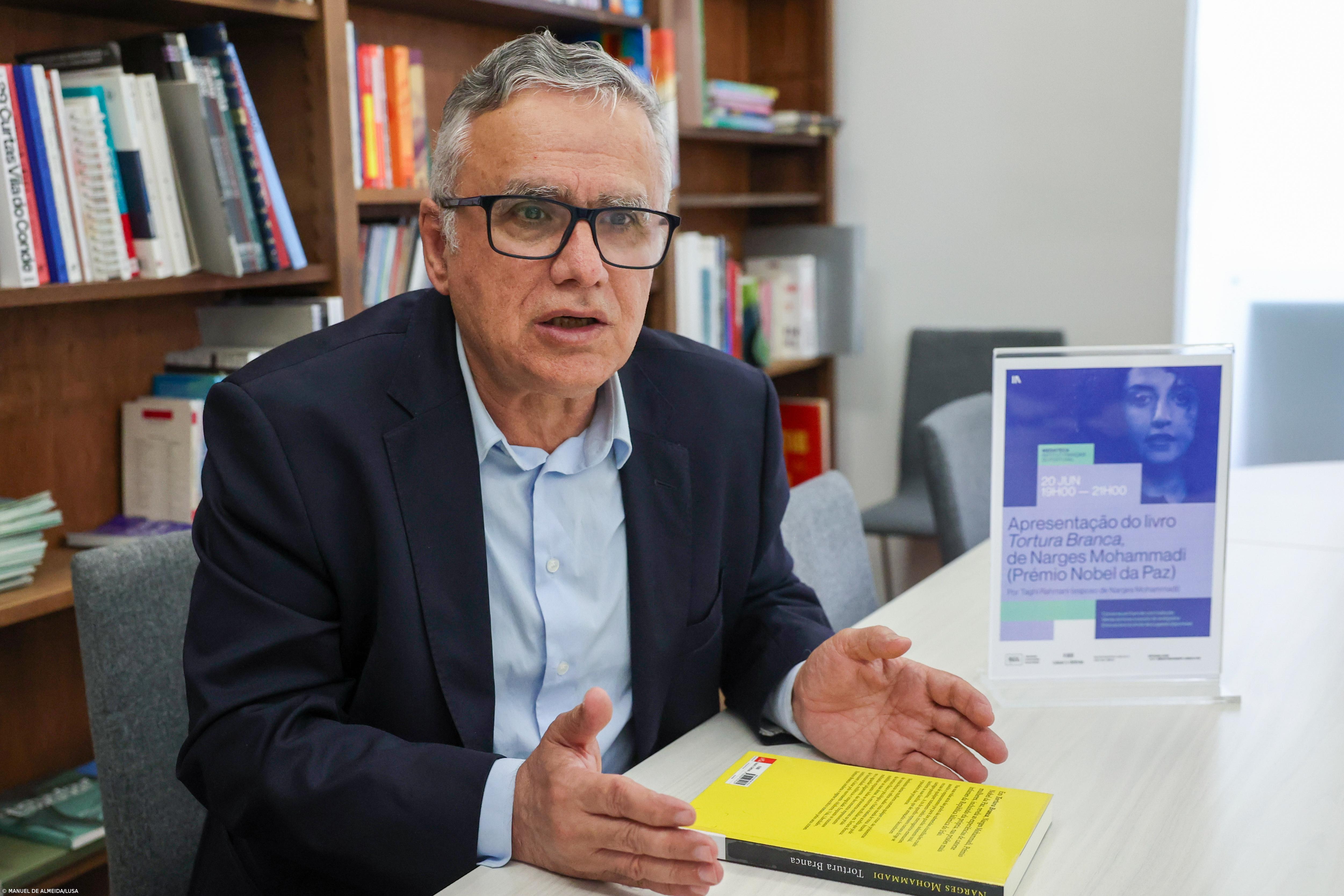 Ativista iraniano assume que enquanto Khamenei for vivo não haverá mudanças – Imagem 1