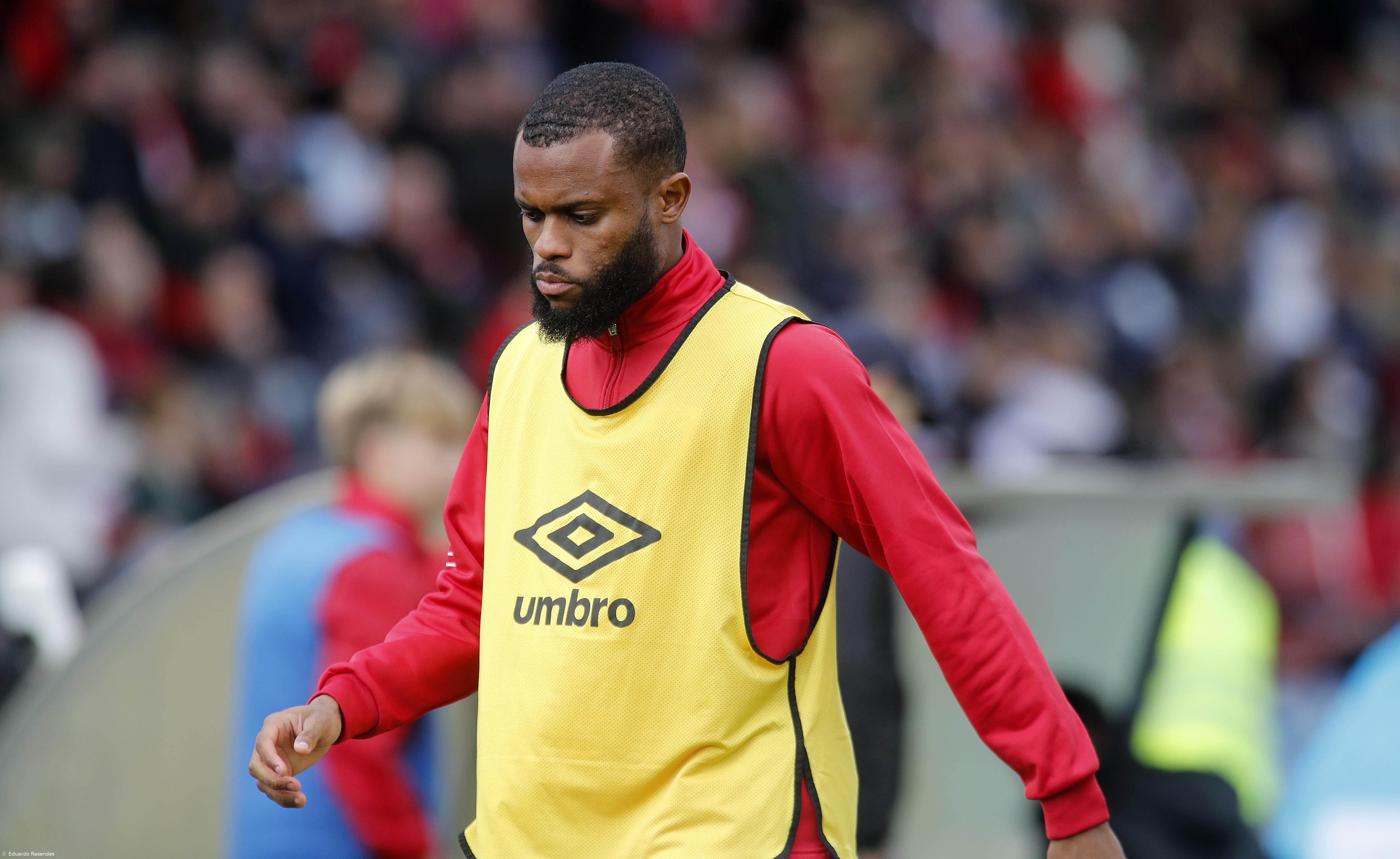 Médio Yannick Semedo reforça Vizela por empréstimo do Santa Clara – Imagem 1