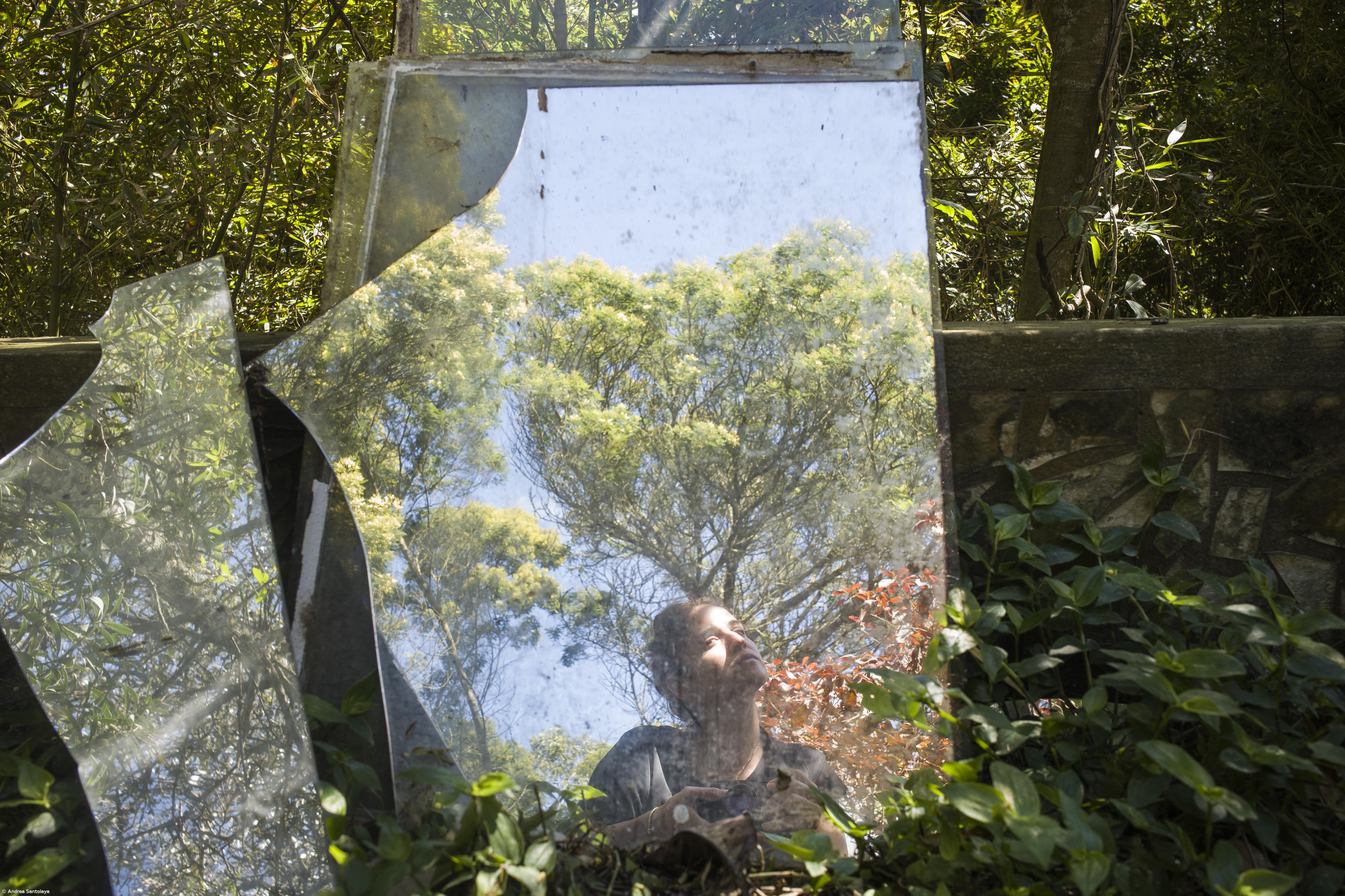 “A câmara fotográfica  tornou-se numa  ferramenta de adaptação e de trabalho” – Imagem 2