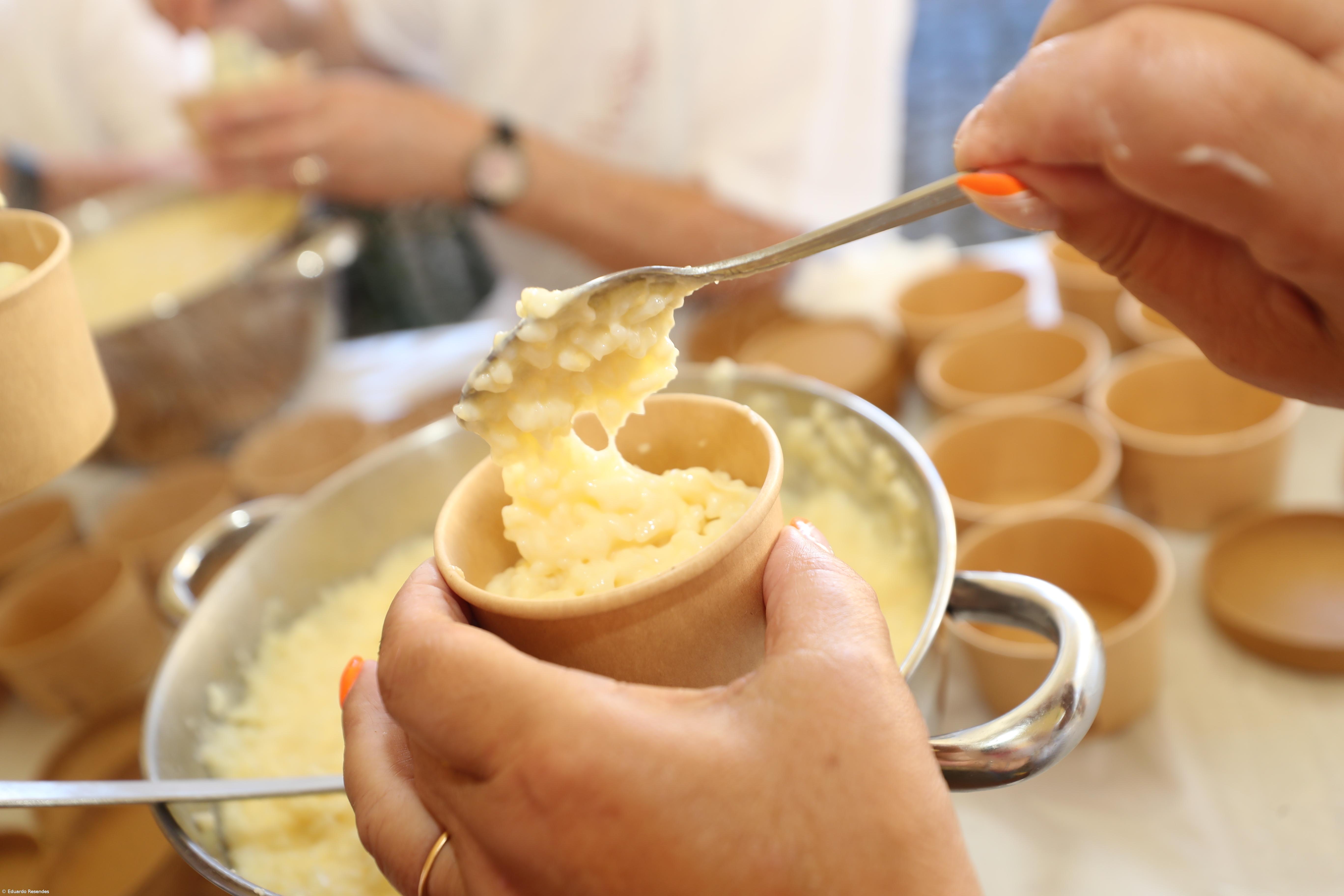 No arroz-doce do Espírito Santo está o amor ao próximo – Imagem 4