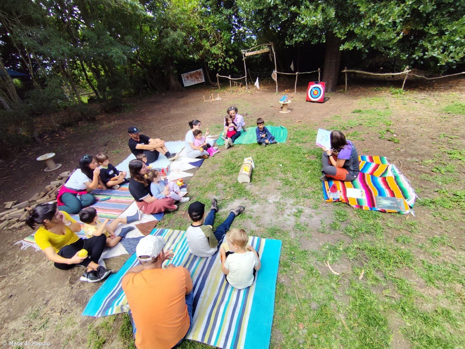 Crianças reaprendem a brincar na natureza em mata privada – Imagem 1