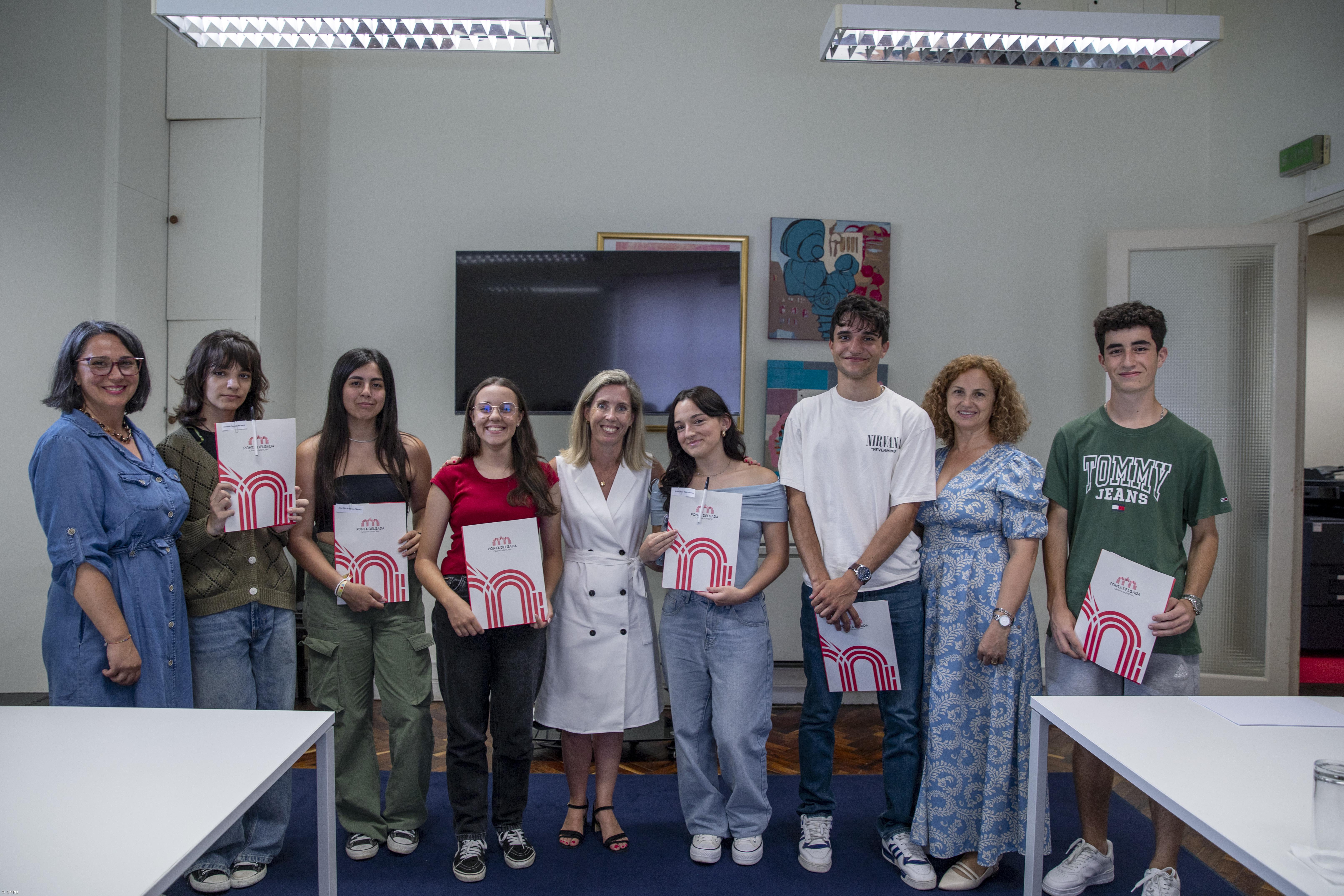 Autarquia de Ponta Delgada apoia seis alunos na Universidade Júnior – Imagem 1