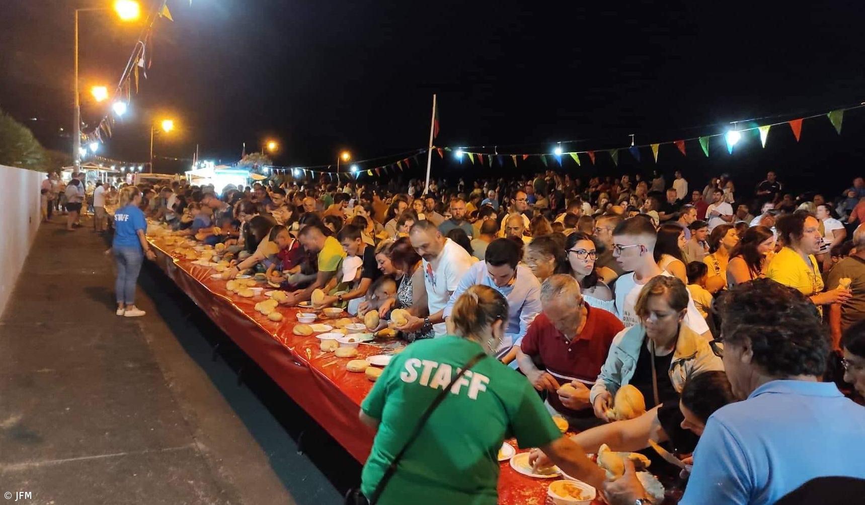 'Noite do Pão Quente e Chá ao Luar' na Maia – Imagem 1