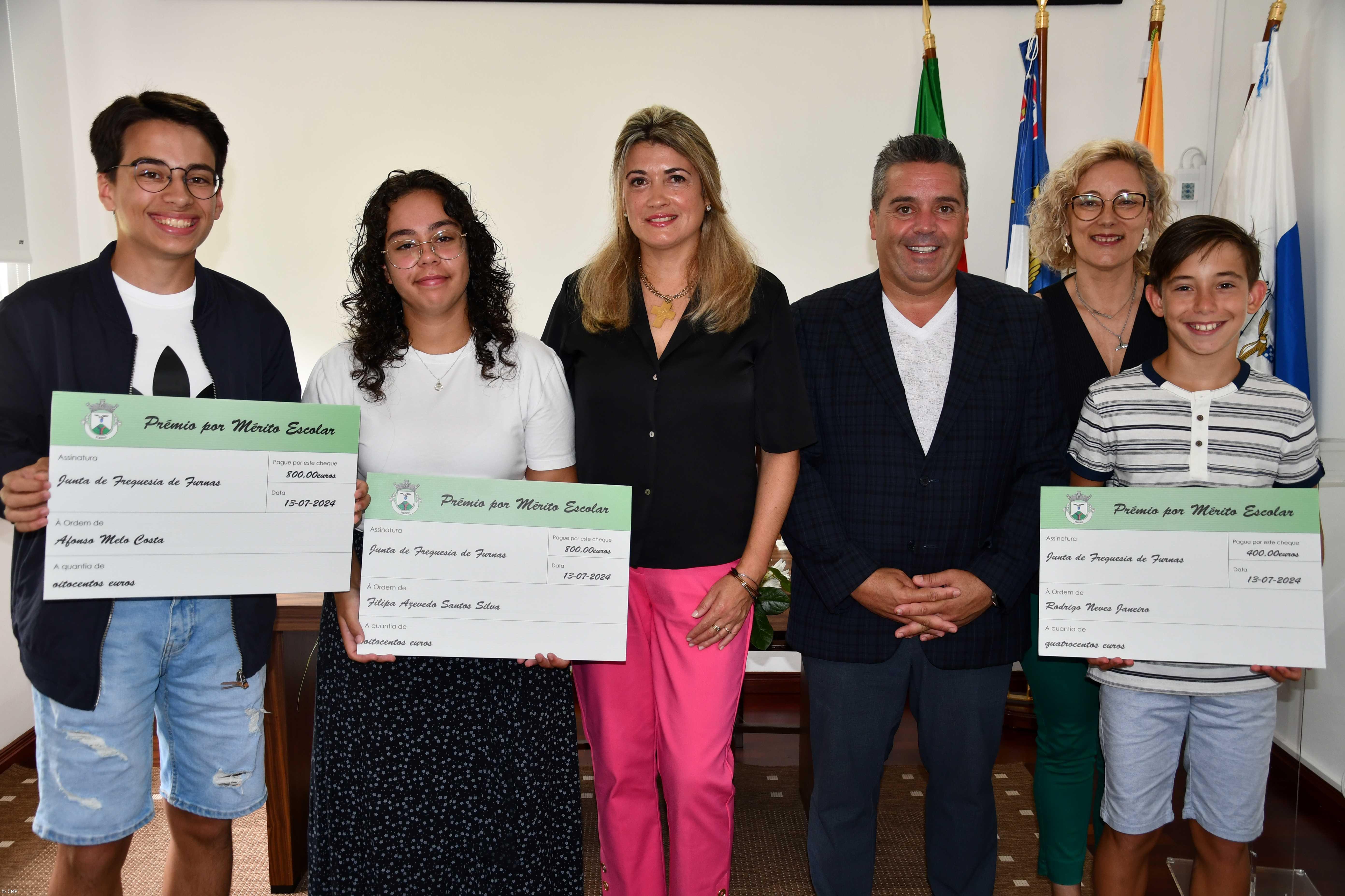 Junta das Furnas atribui 2 mil euros em prémios de Mérito Escolar – Imagem 1