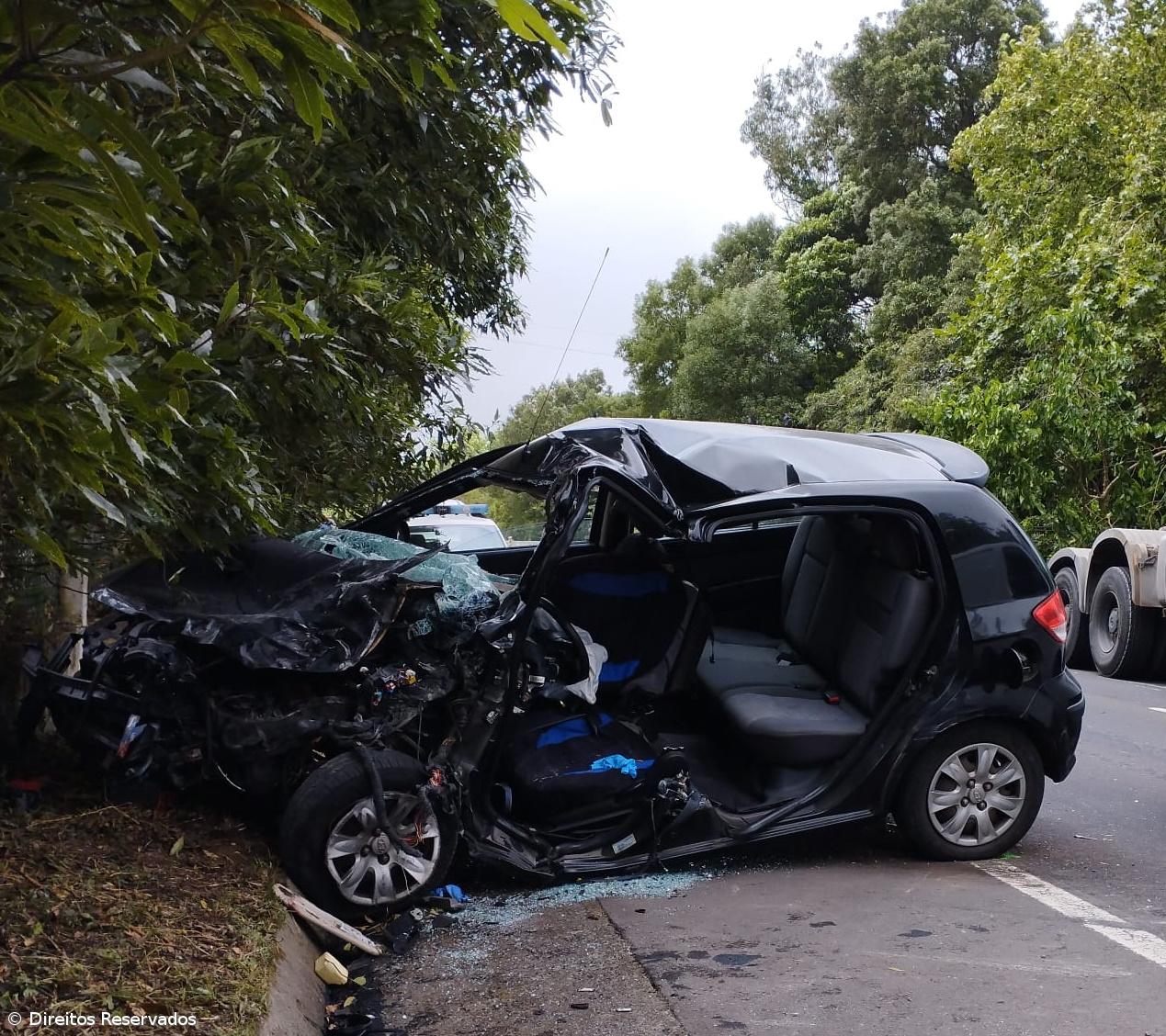 Ferido grave em choque frontal na estrada da Ribeira Grande – Imagem 1