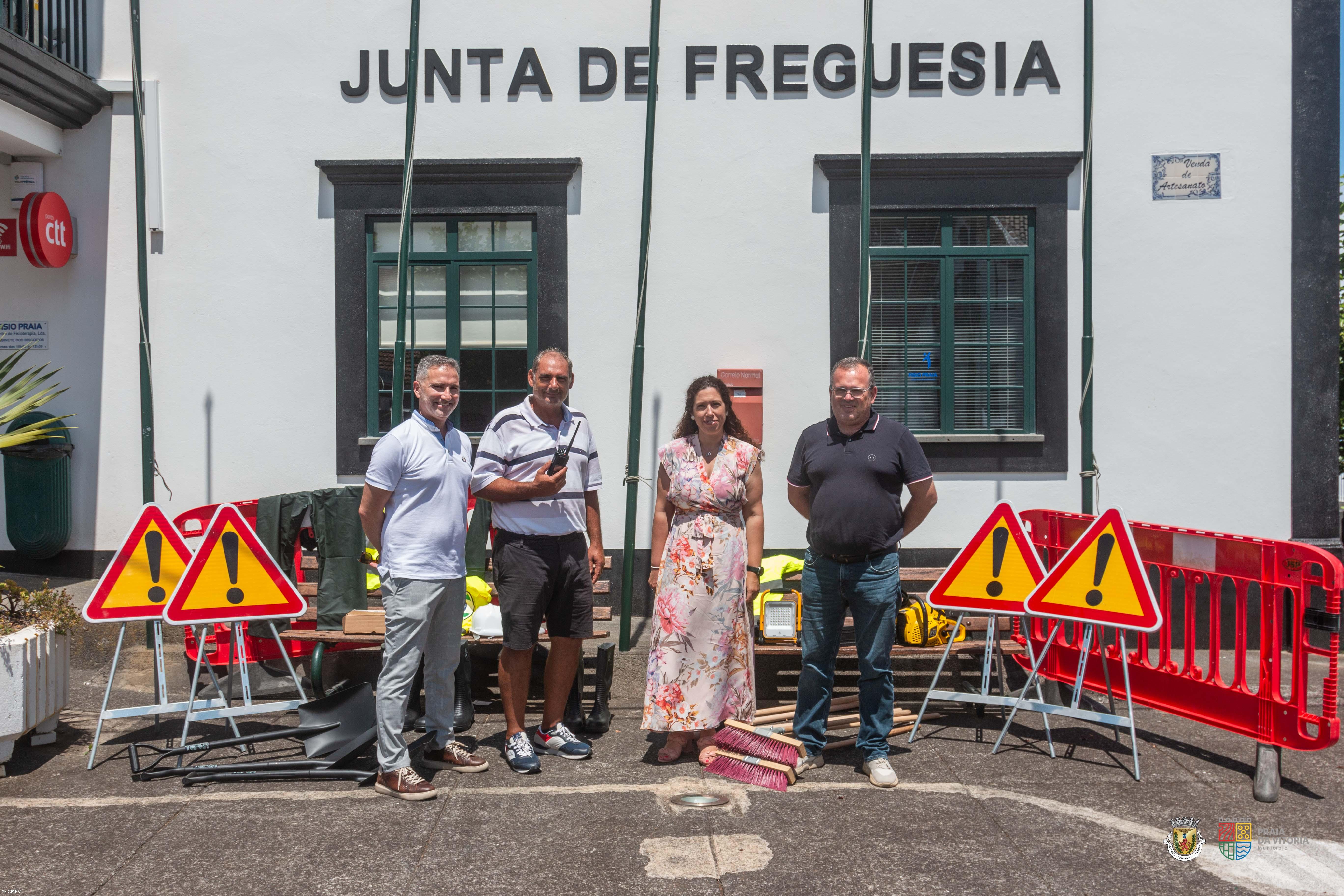 Praia da Vitória entrega equipamentos à junta dos Biscoitos – Imagem 1