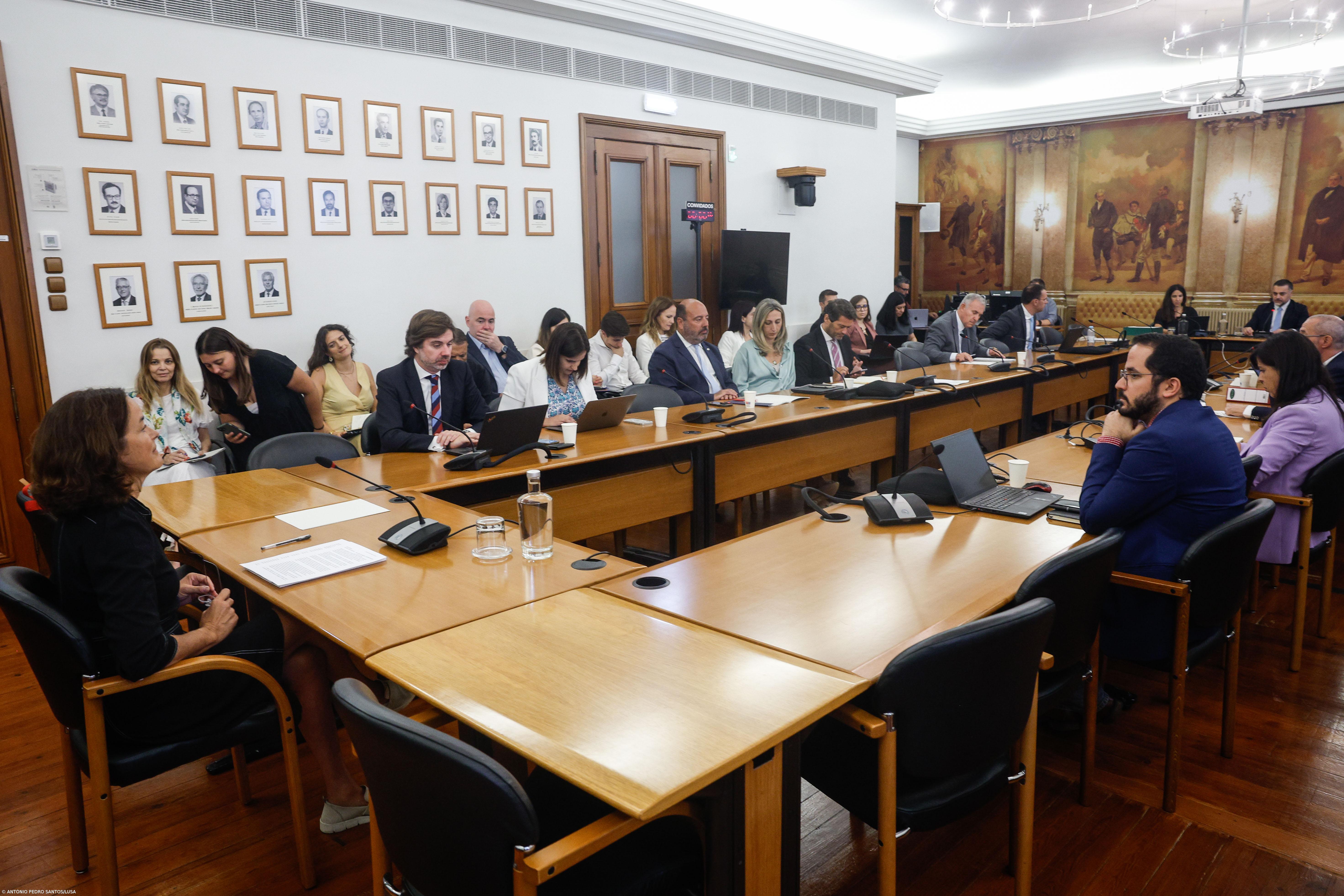 Antiga secretária de Lacerda Sales pede audição à porta fechada na CPI – Imagem 1