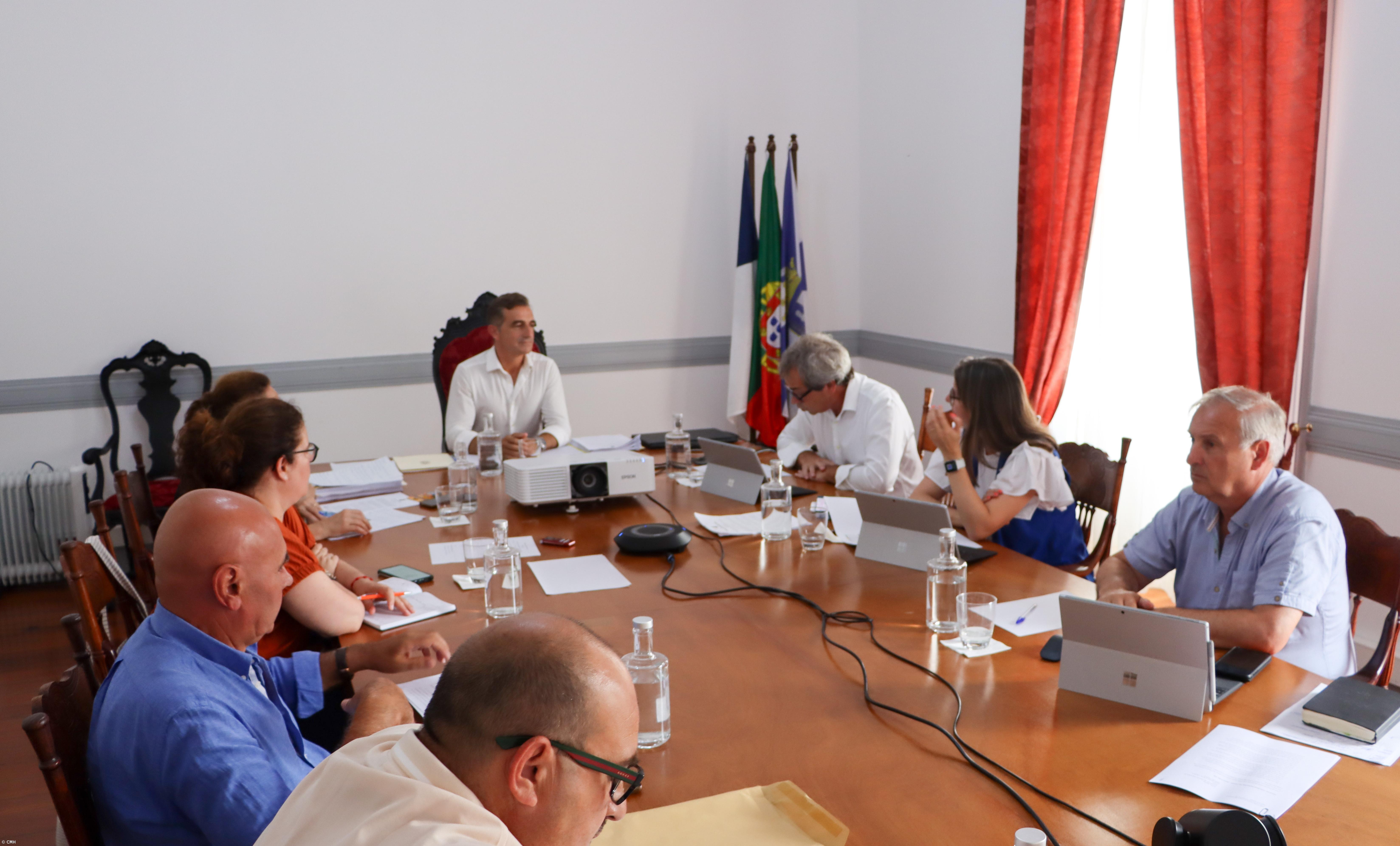 Câmara da Horta disponível para encontrar solução para os utentes do lar HP – Imagem 1