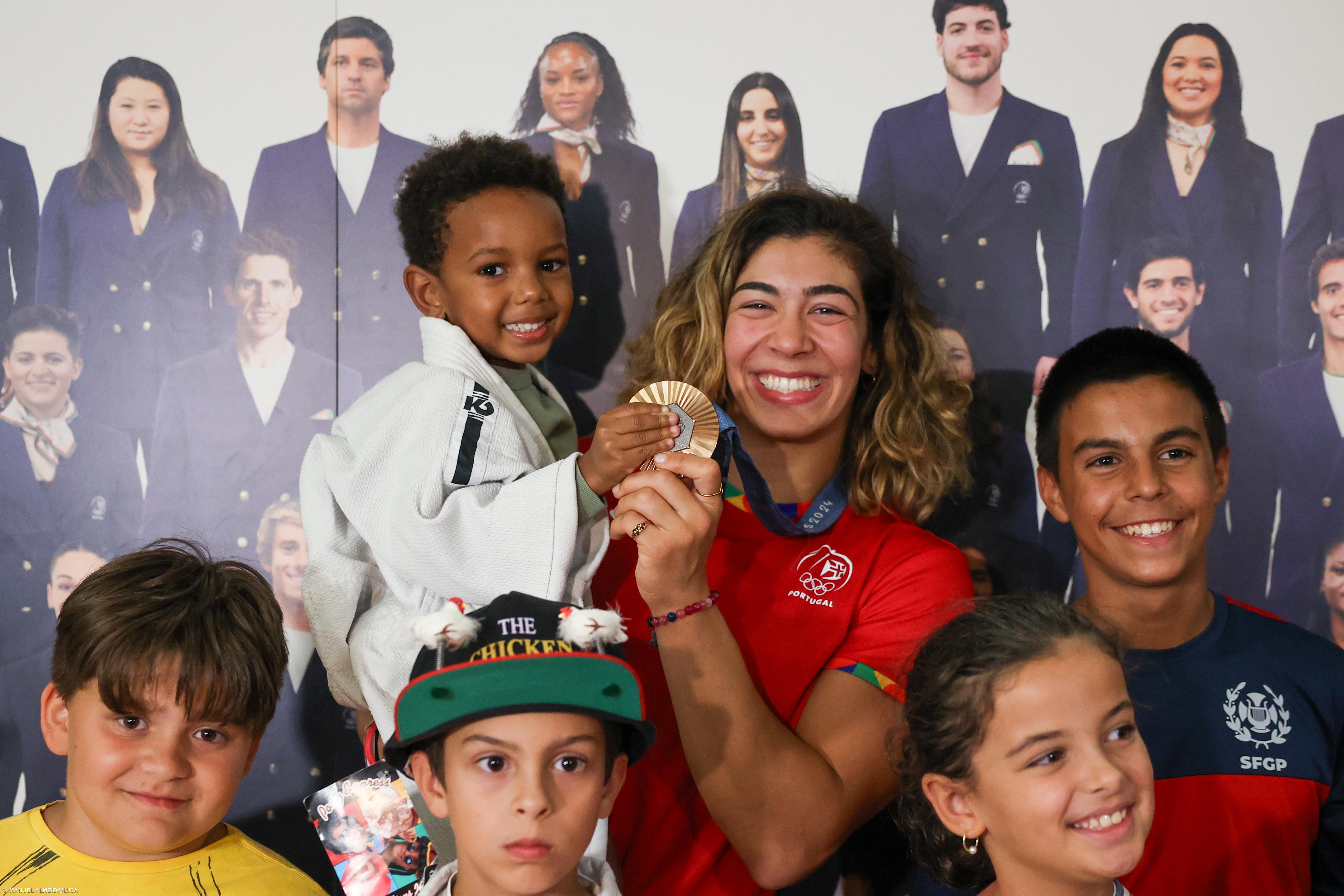 Patrícia Sampaio volta com “turbilhão de emoções” e receção calorosa  – Imagem 1