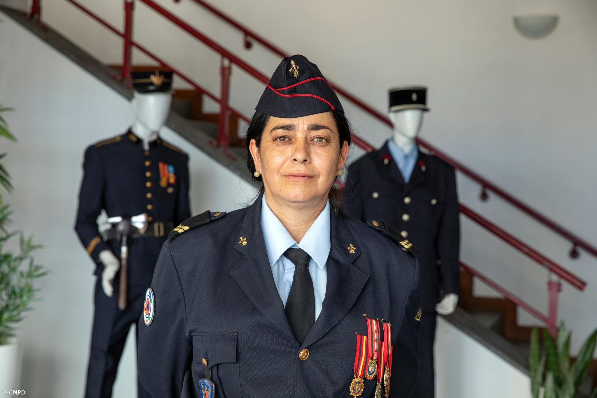 “Ser-se bombeira não é uma profissão, é uma maneira de estar na vida” – Imagem 1