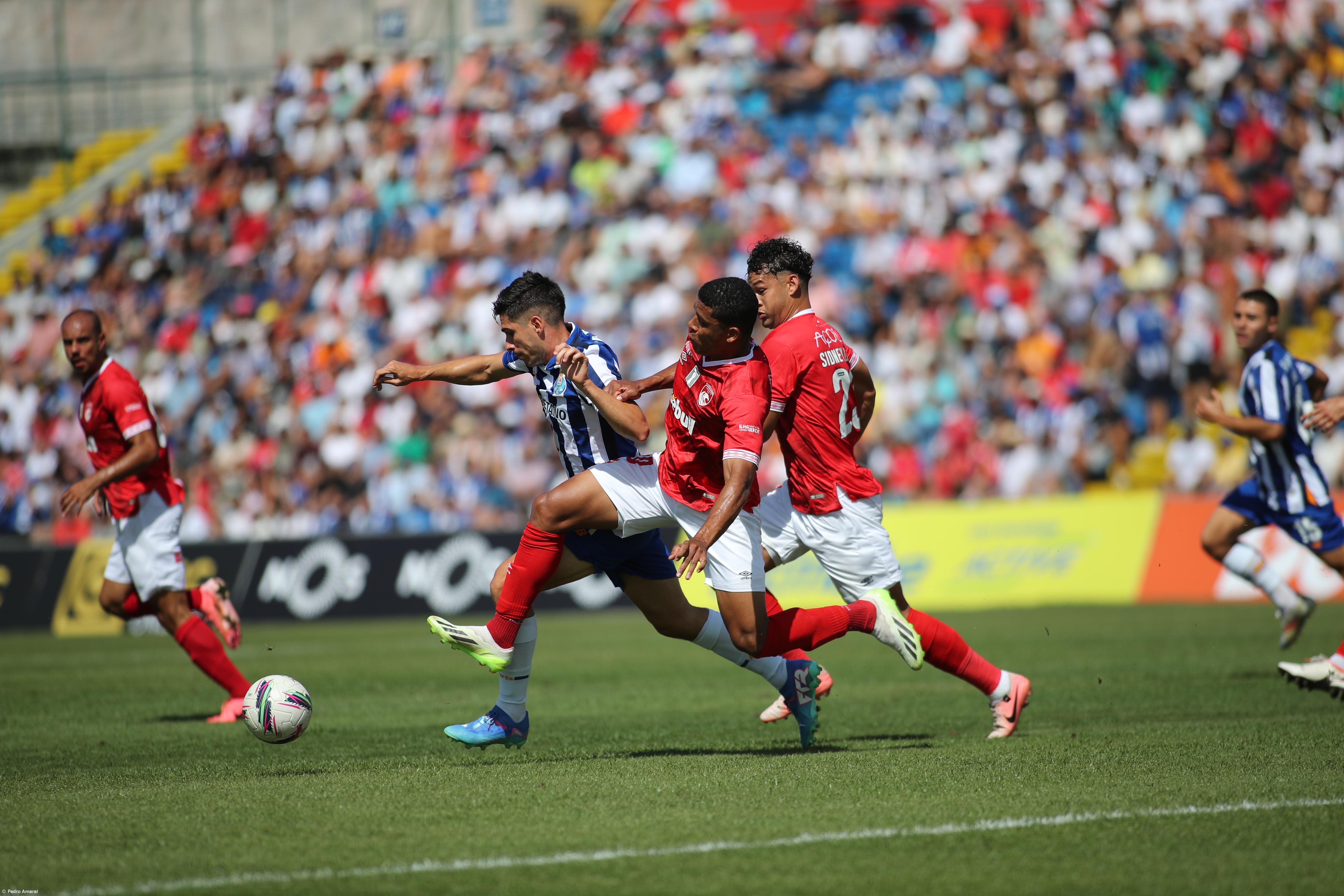 Santa Clara perde com o FC Porto (Com Fotos) – Imagem 7