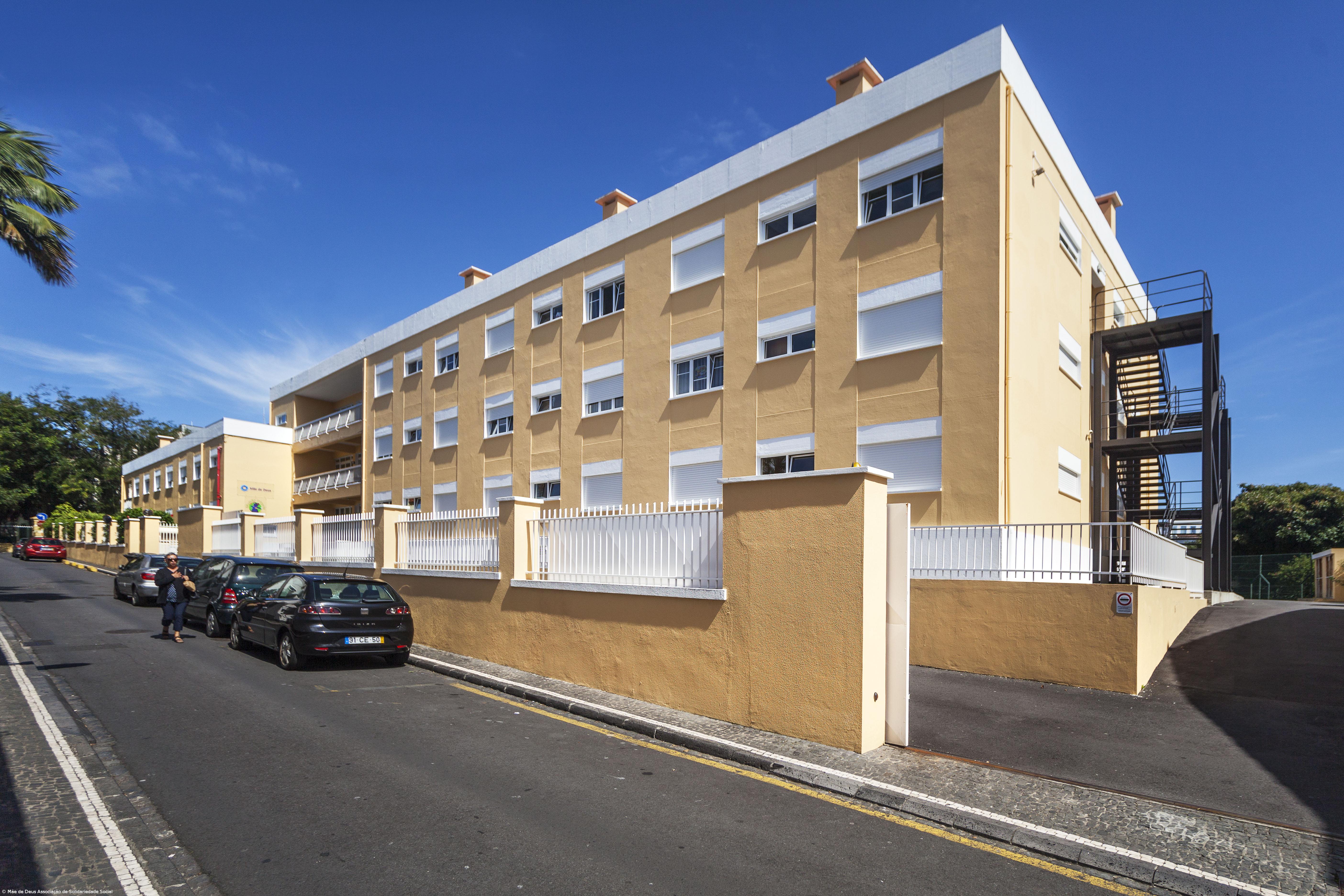 Aberta campanha solidária para “Apadrinhar uma Mochila Nova” – Imagem 1