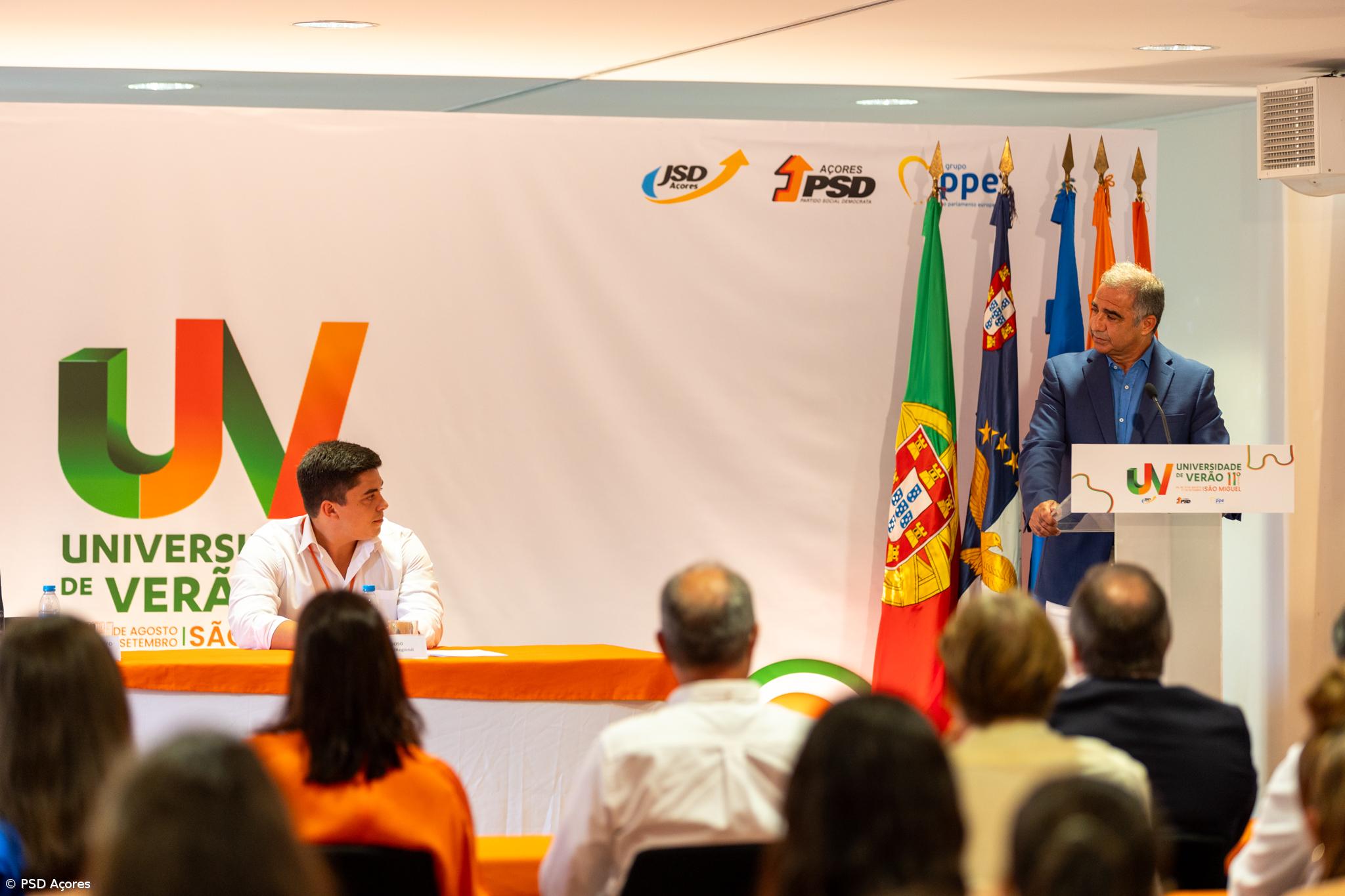 Bolieiro diz que a nova geração de jovens vai transformar os Açores – Imagem 1