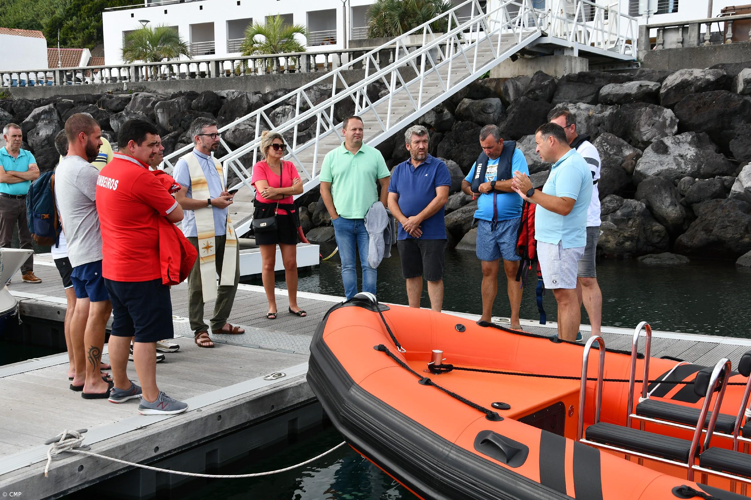Câmara da Povoação adquire embarcação semi-rígida  – Imagem 1