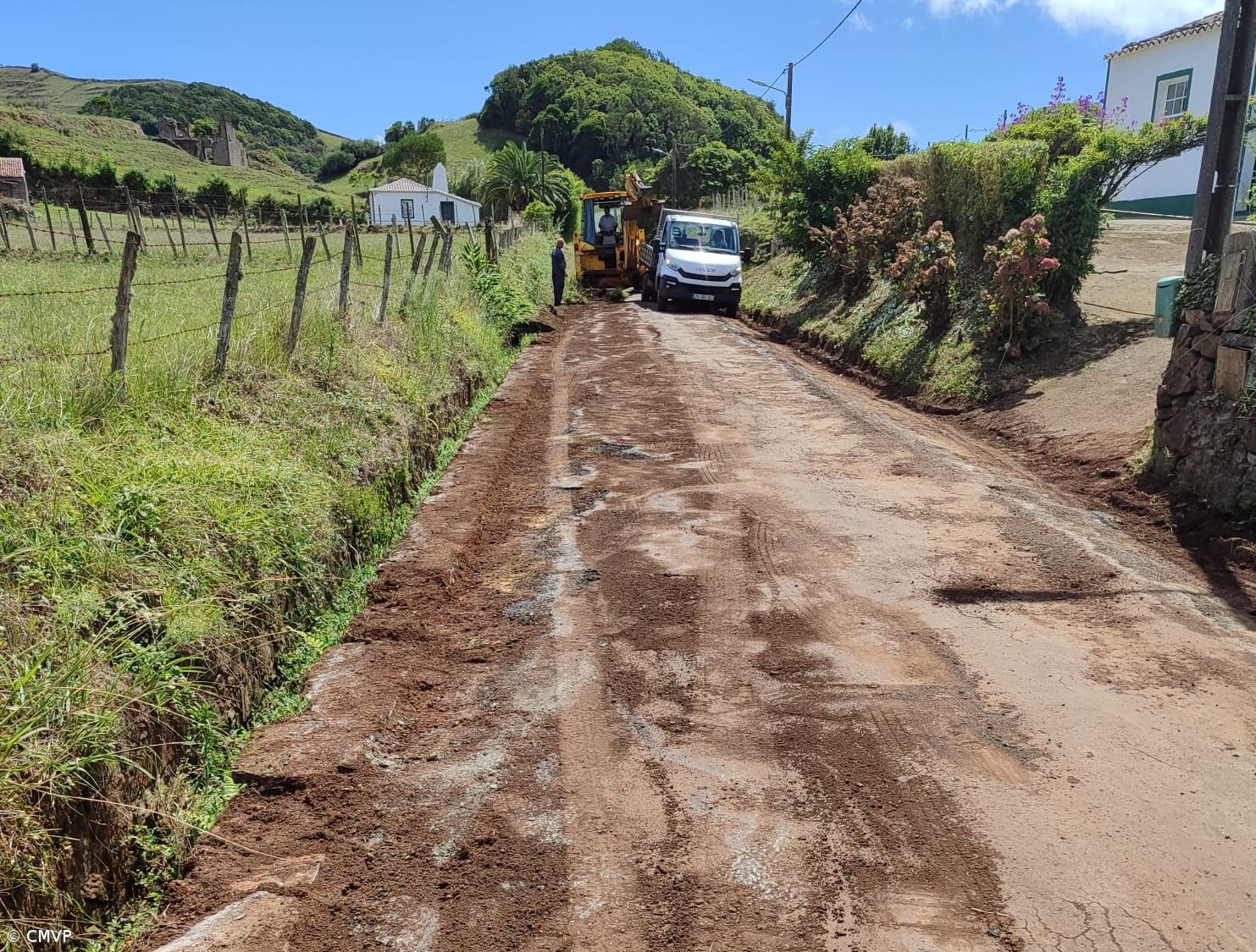 Câmara de Vila do Porto inicia limpeza de aquedutos  – Imagem 1