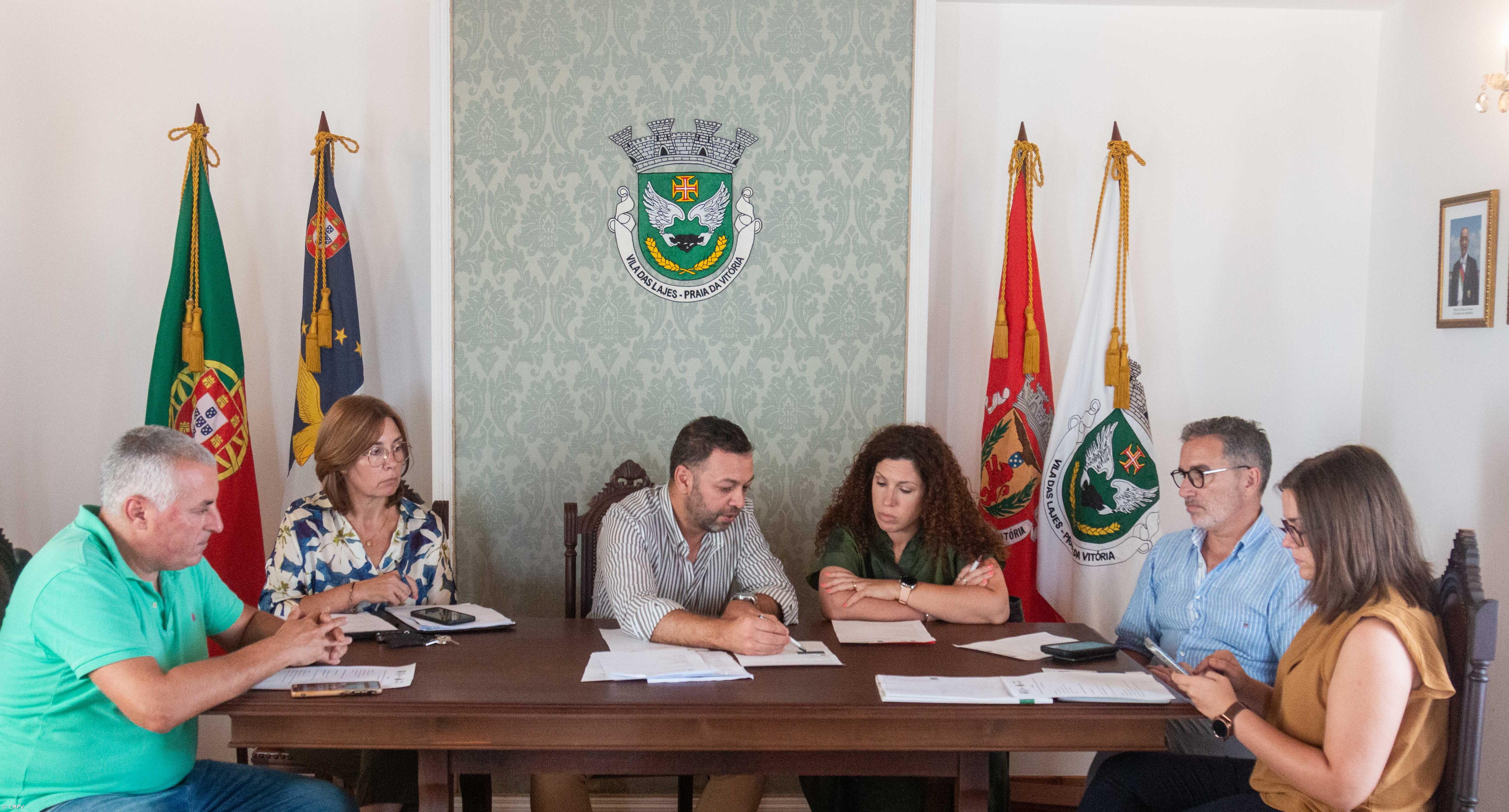 Investimentos na rede de águas e estradas da Vila das Lajes – Imagem 1