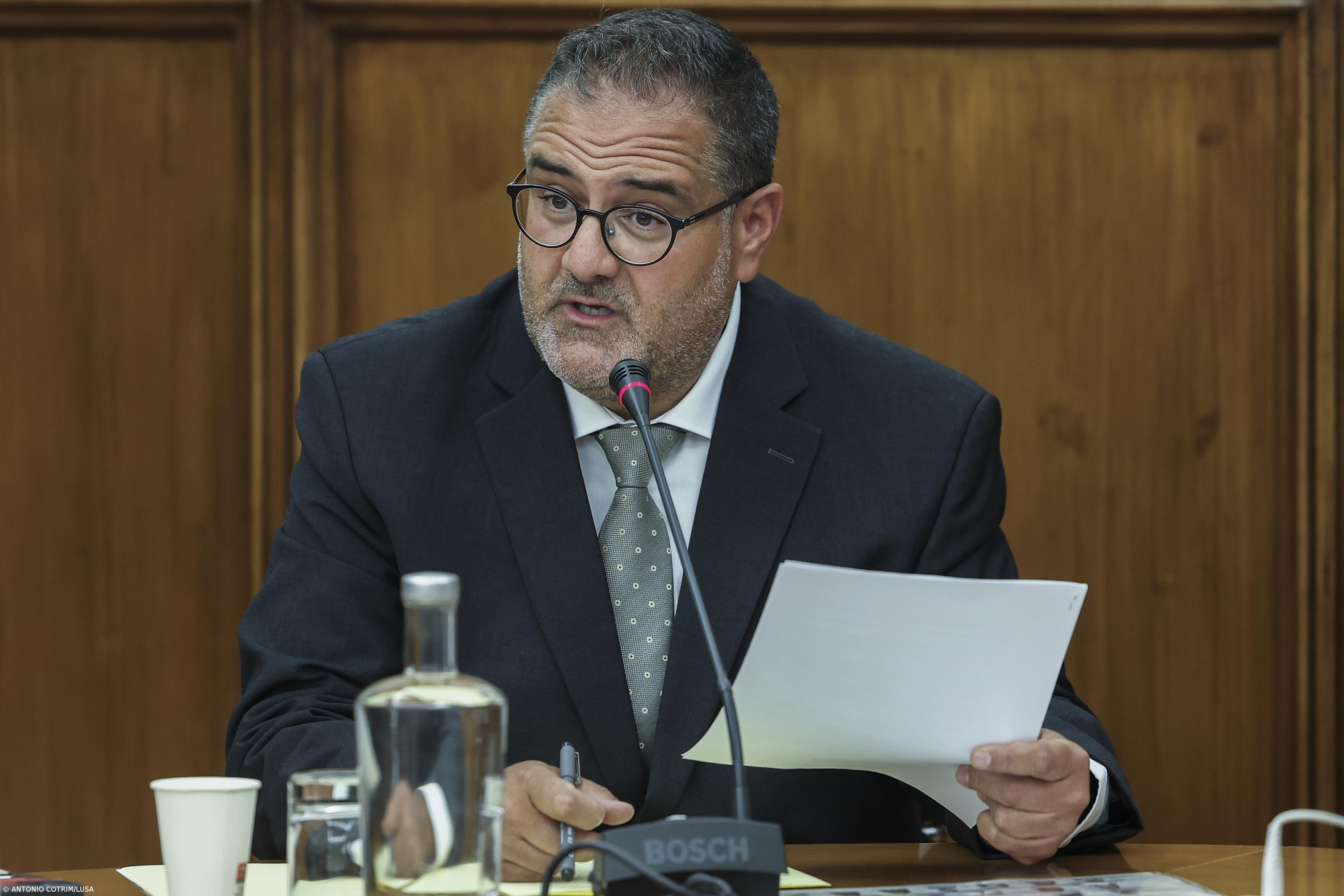 Médico que rejeitou liderar INEM diz que instituto "está a viver do voluntariado" – Imagem 1