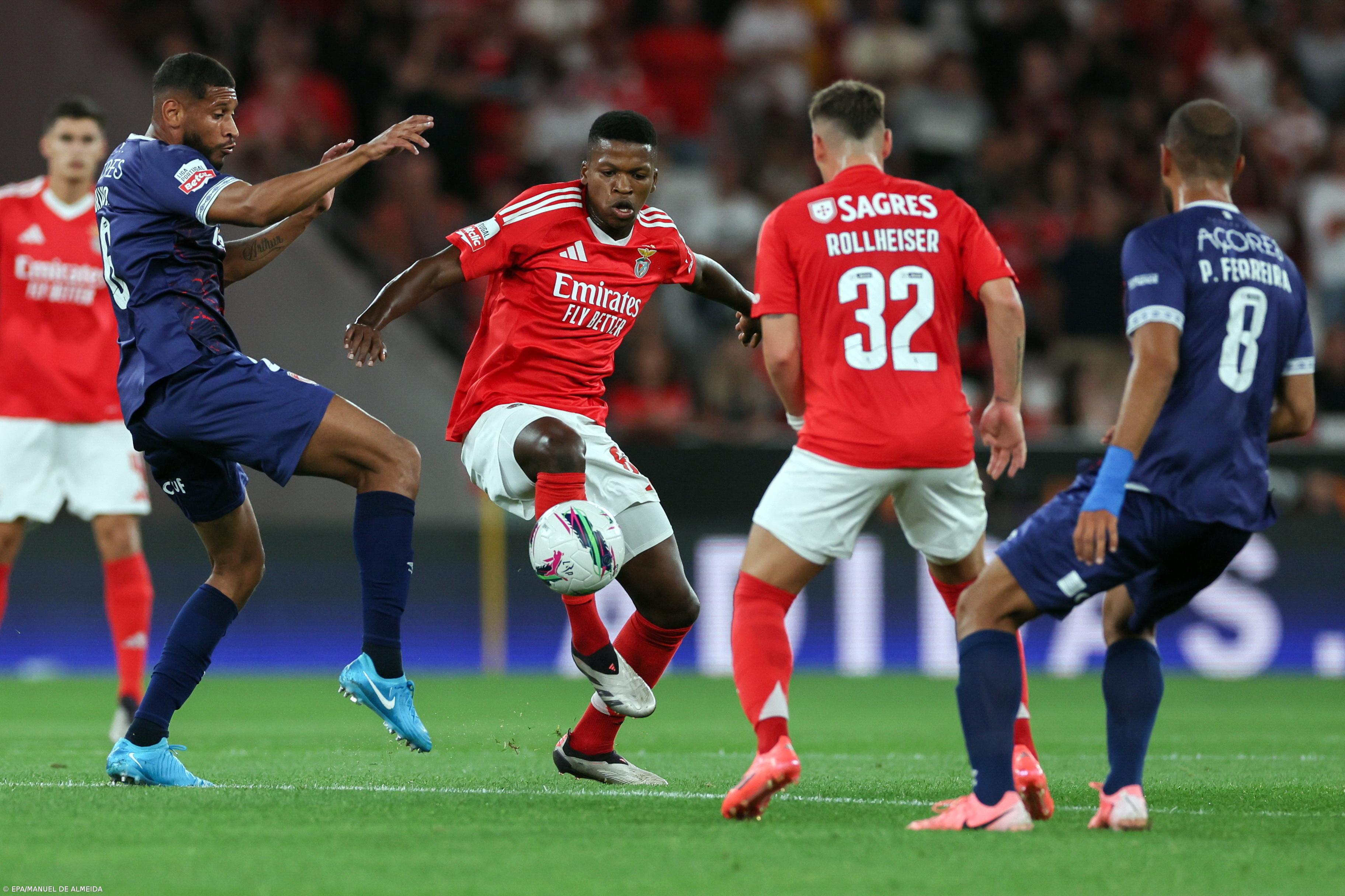 Santa Clara foi a vítima da “chicotada psicológica” no Benfica – Imagem 1