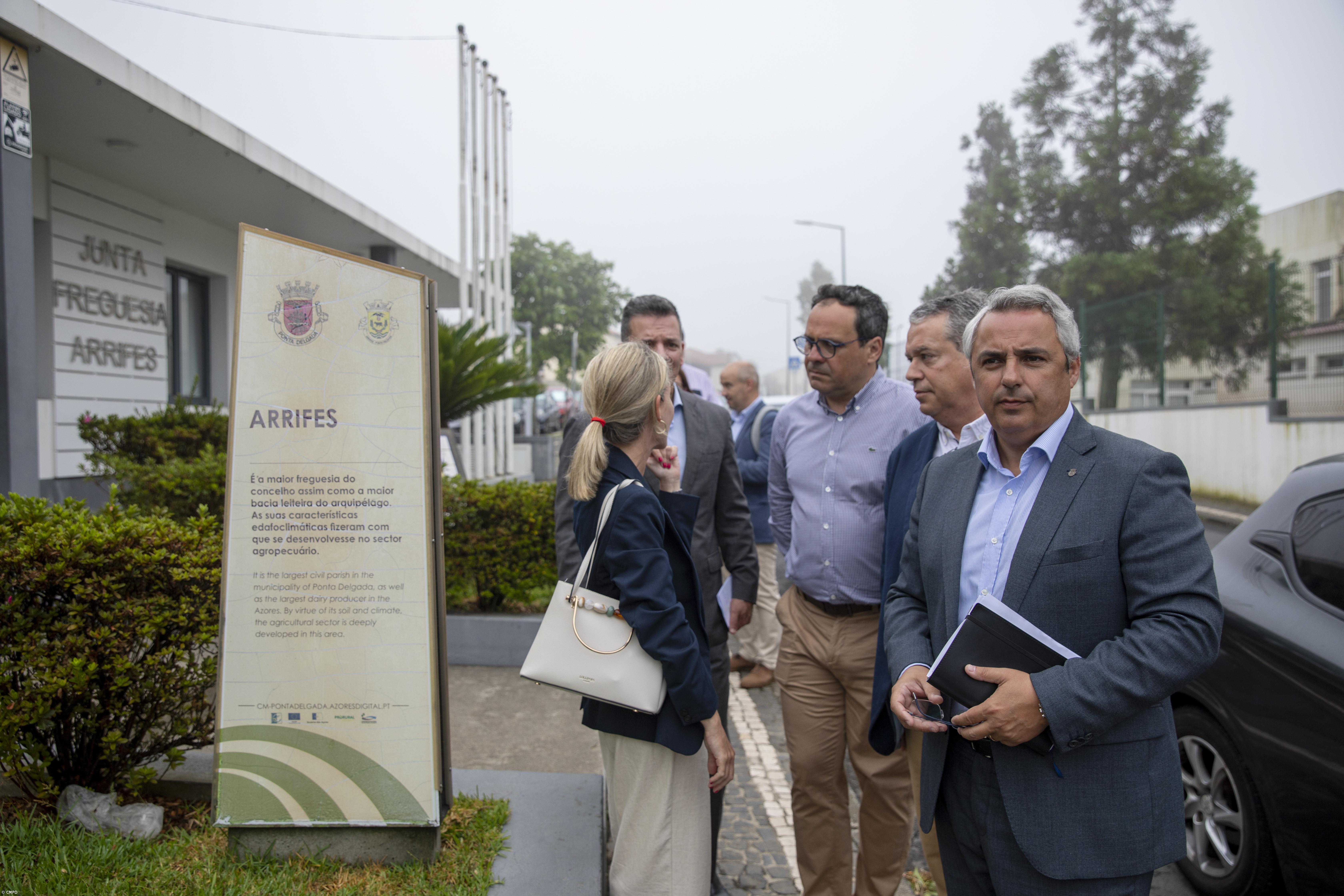 Meio milhão de euros para repavimentar vias nos Arrifes  – Imagem 1