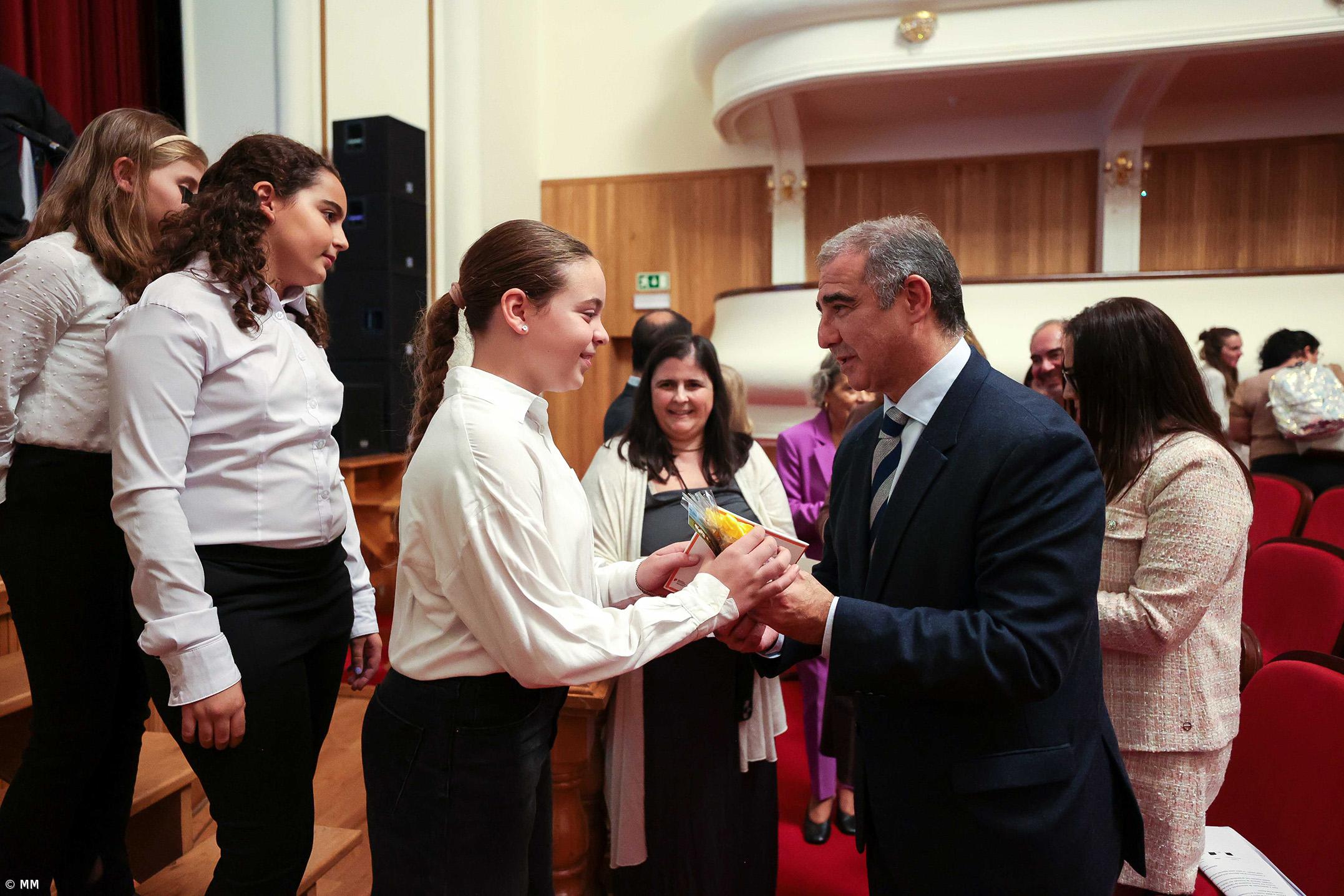Governo prepara nova medida de acolhimento para crianças  – Imagem 1