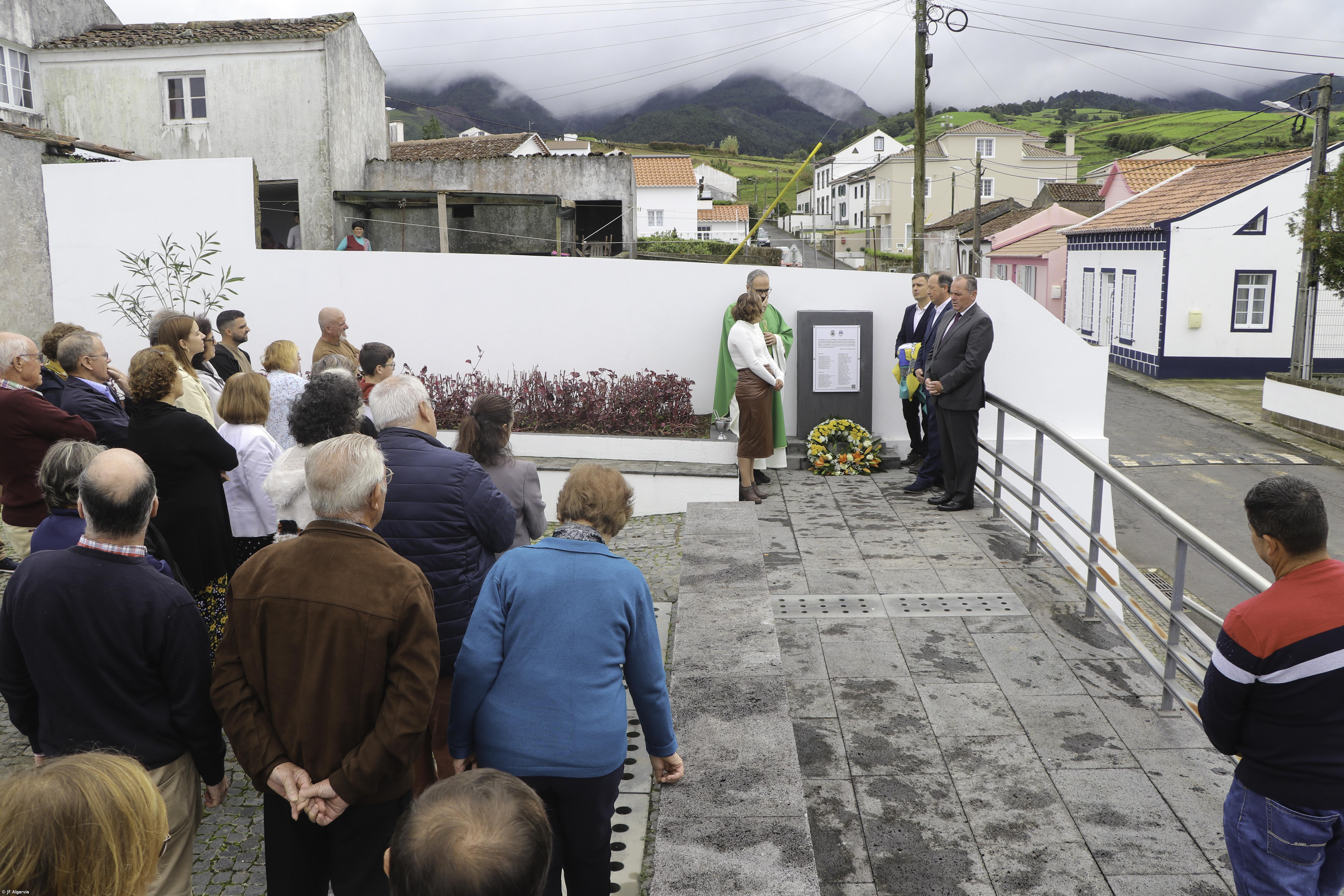 Entidades públicas descerraram placa de homenagem ao acidente no Pico Redondo – Imagem 1